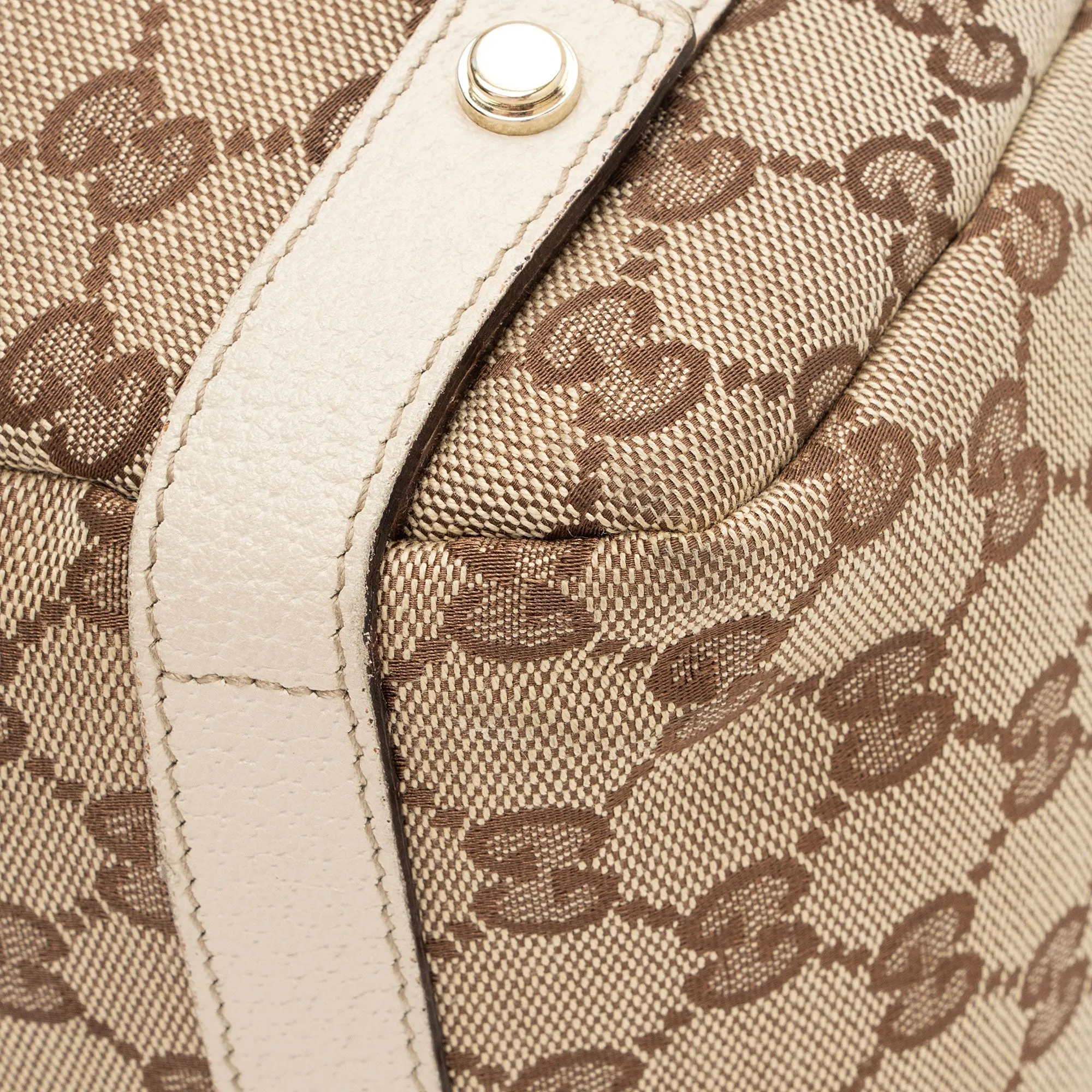 Gucci GG Canvas Abbey Medium Shoulder Bag (SHF-KbPV8L)