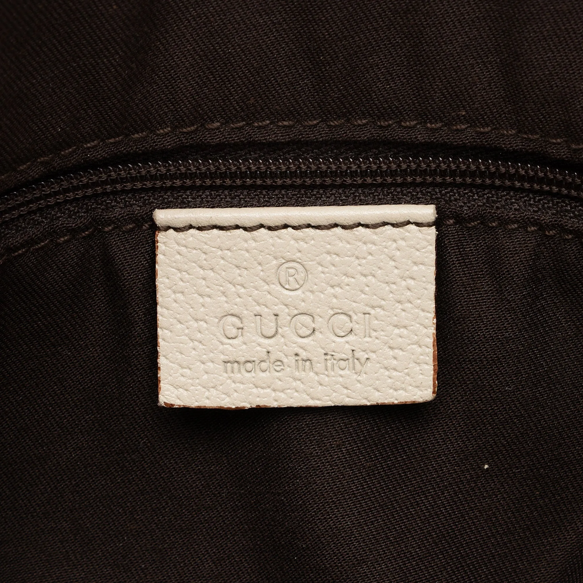 Gucci GG Canvas Abbey Medium Shoulder Bag (SHF-KbPV8L)