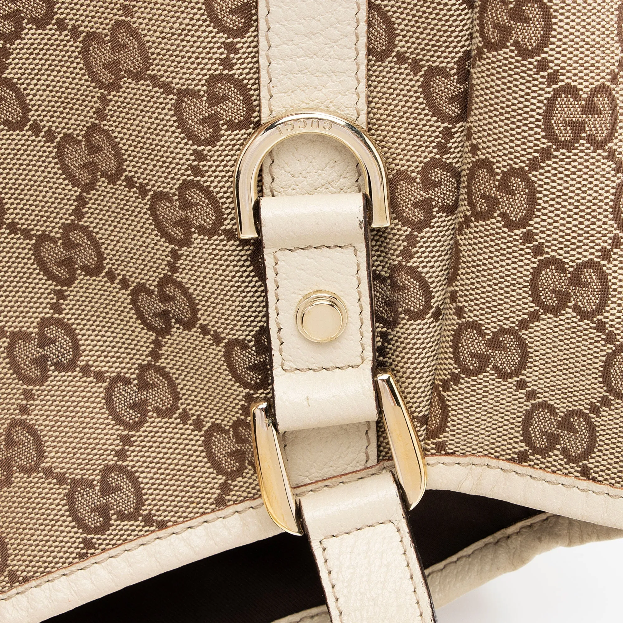 Gucci GG Canvas Abbey Medium Shoulder Bag (SHF-KbPV8L)
