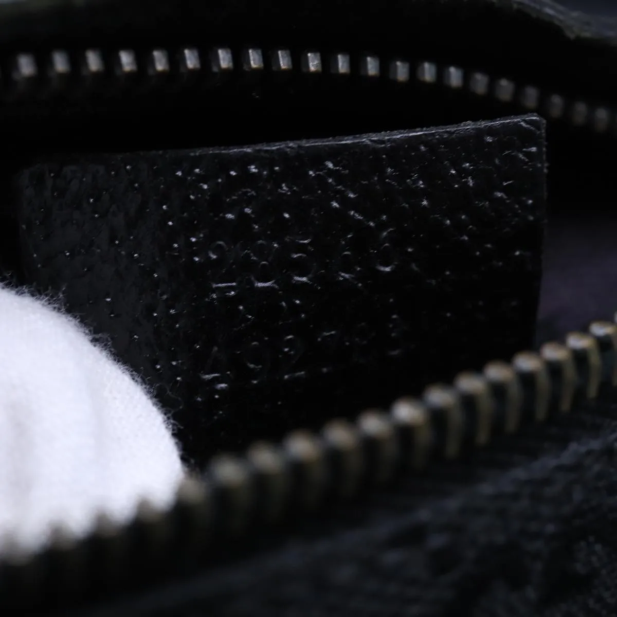 Gucci Gg Canvas  Canvas Shoulder Bag ()