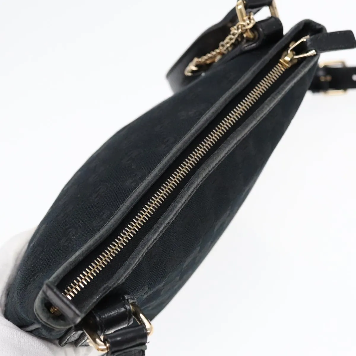 Gucci Gg Canvas  Canvas Shoulder Bag ()