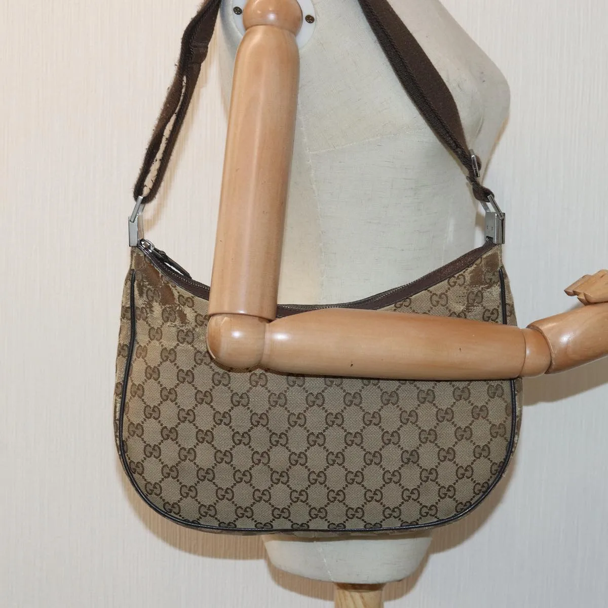 GUCCI GG Canvas Shoulder Bag Beige 122790  84458