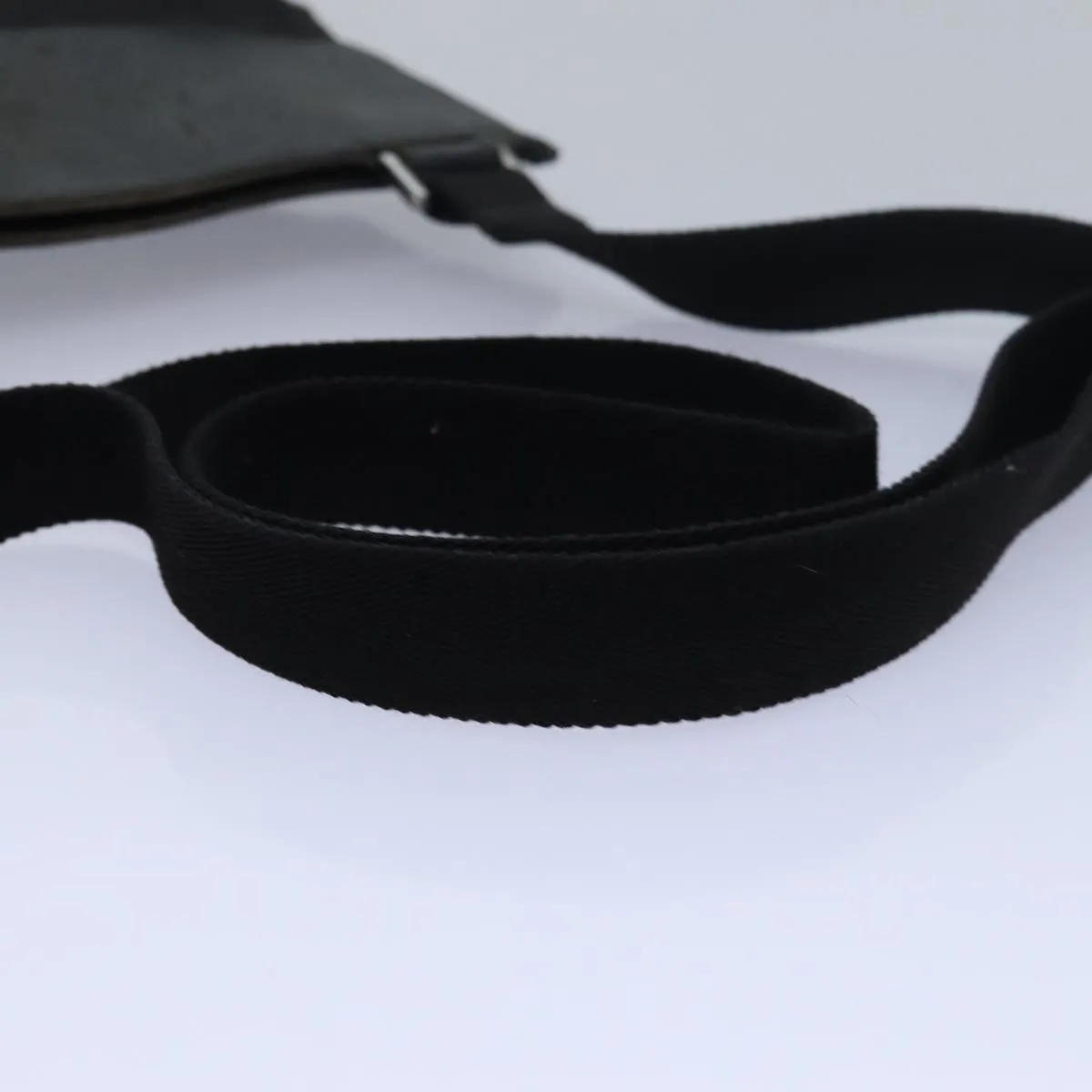 GUCCI GG Canvas Shoulder Bag Black 27639  78640