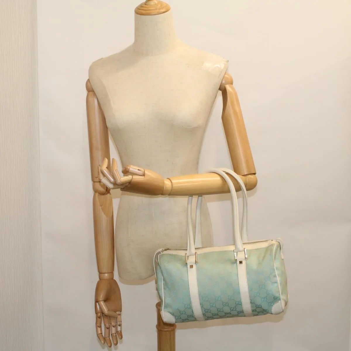 GUCCI GG Canvas Shoulder Bag Light Blue 000 0851 3754  bs9545