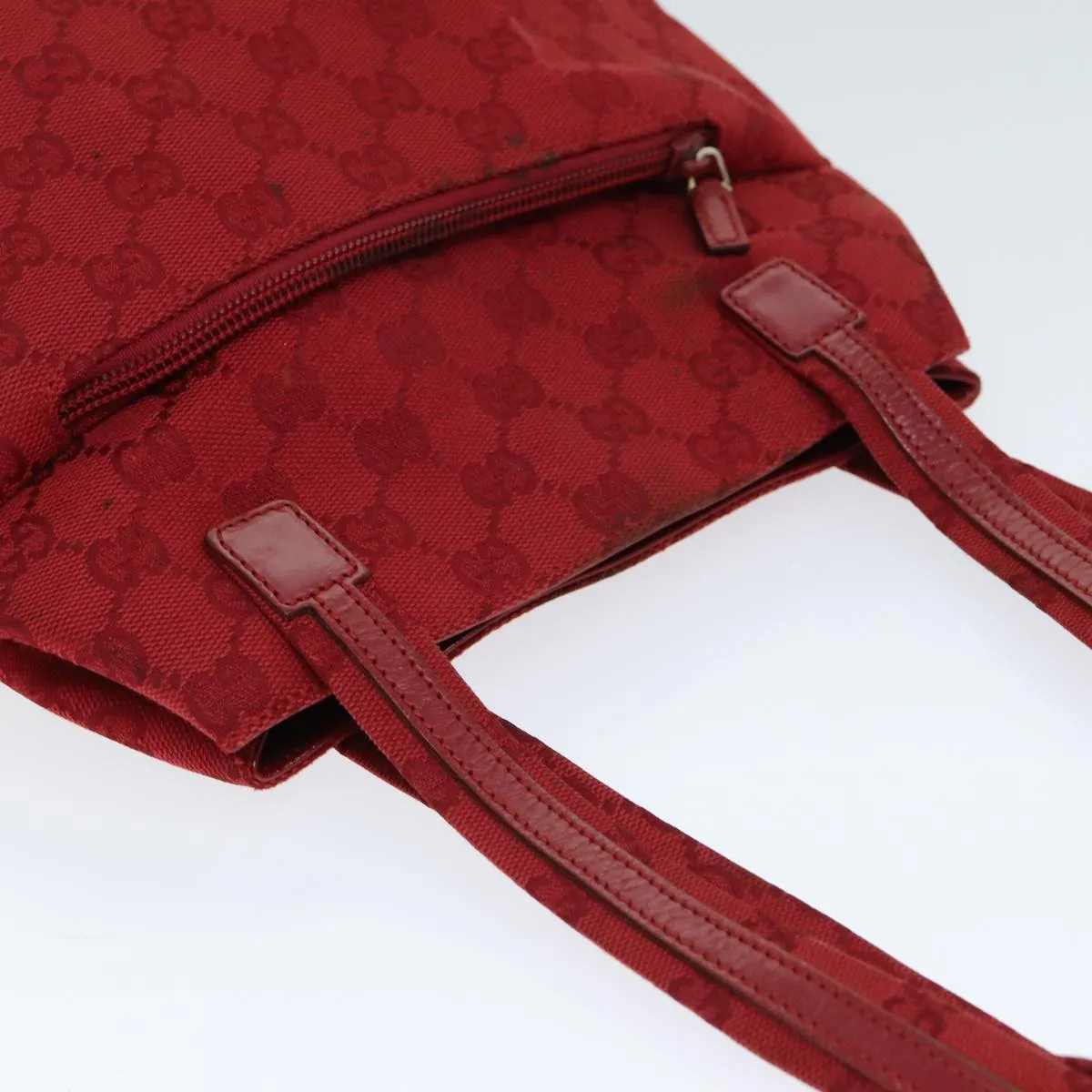 Gucci Gg Canvas Shoulder Bag Red