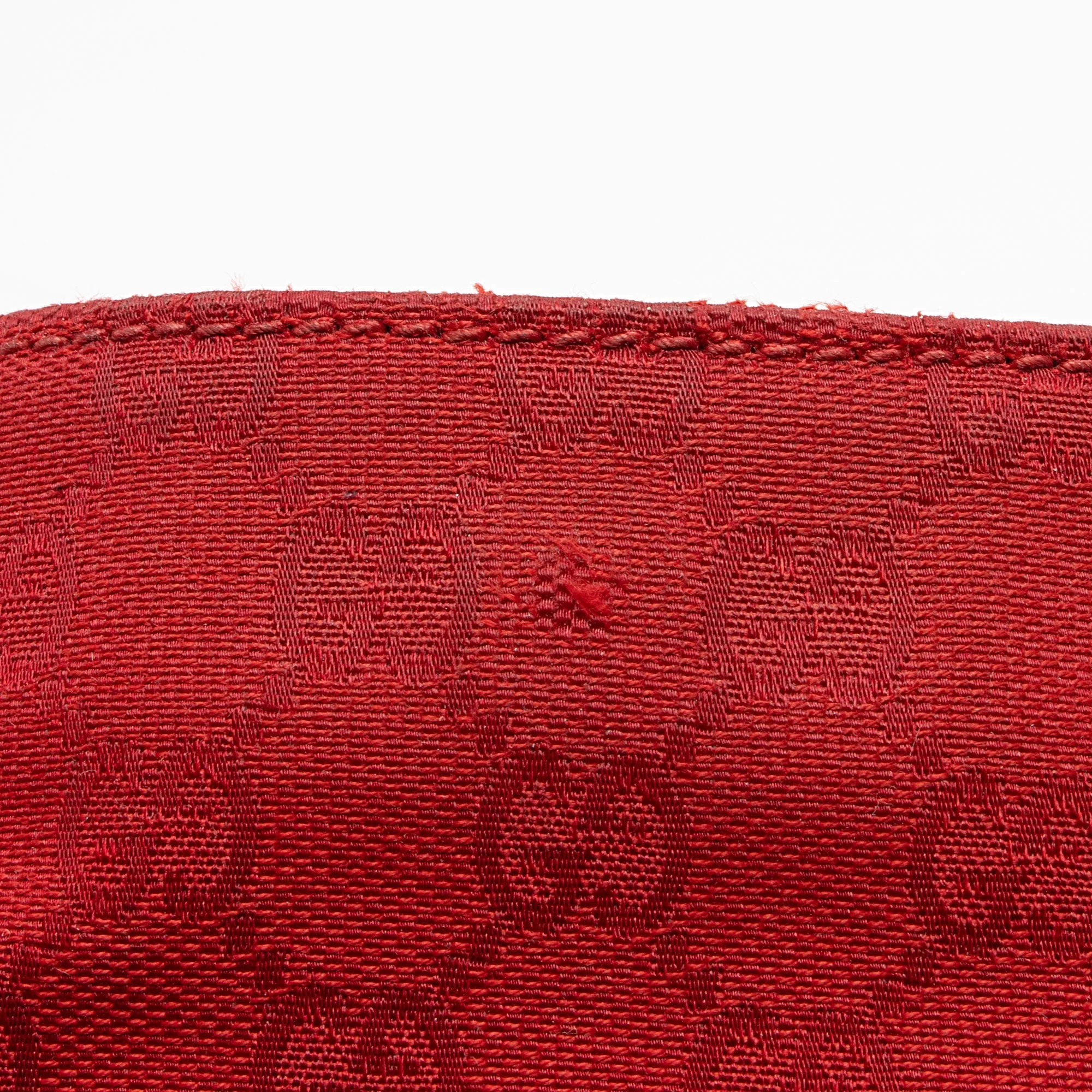Gucci GG Canvas Shoulder Bag (SHF-zFLqxt)