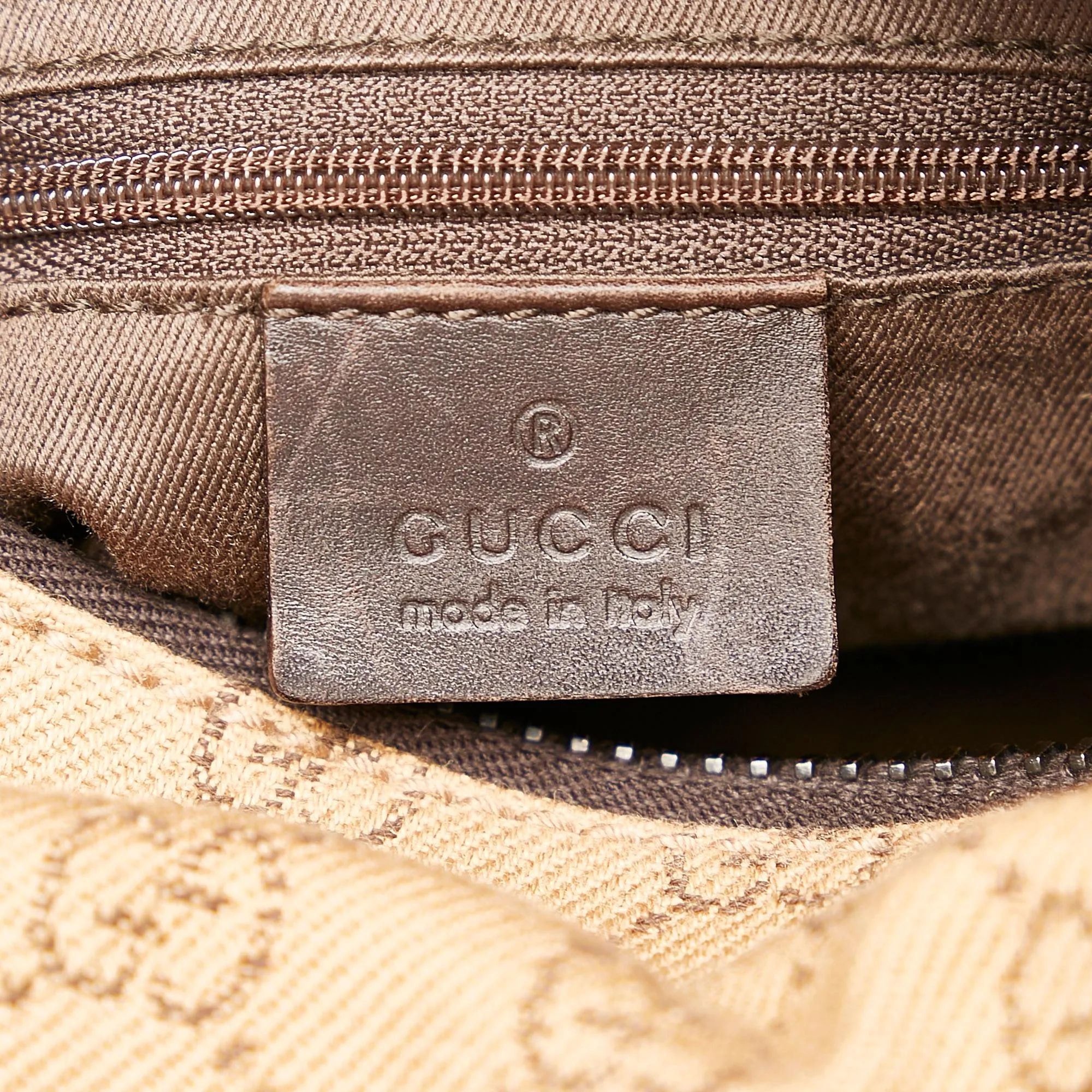 Gucci GG Canvas Shoulder Bag (SHG-31603)