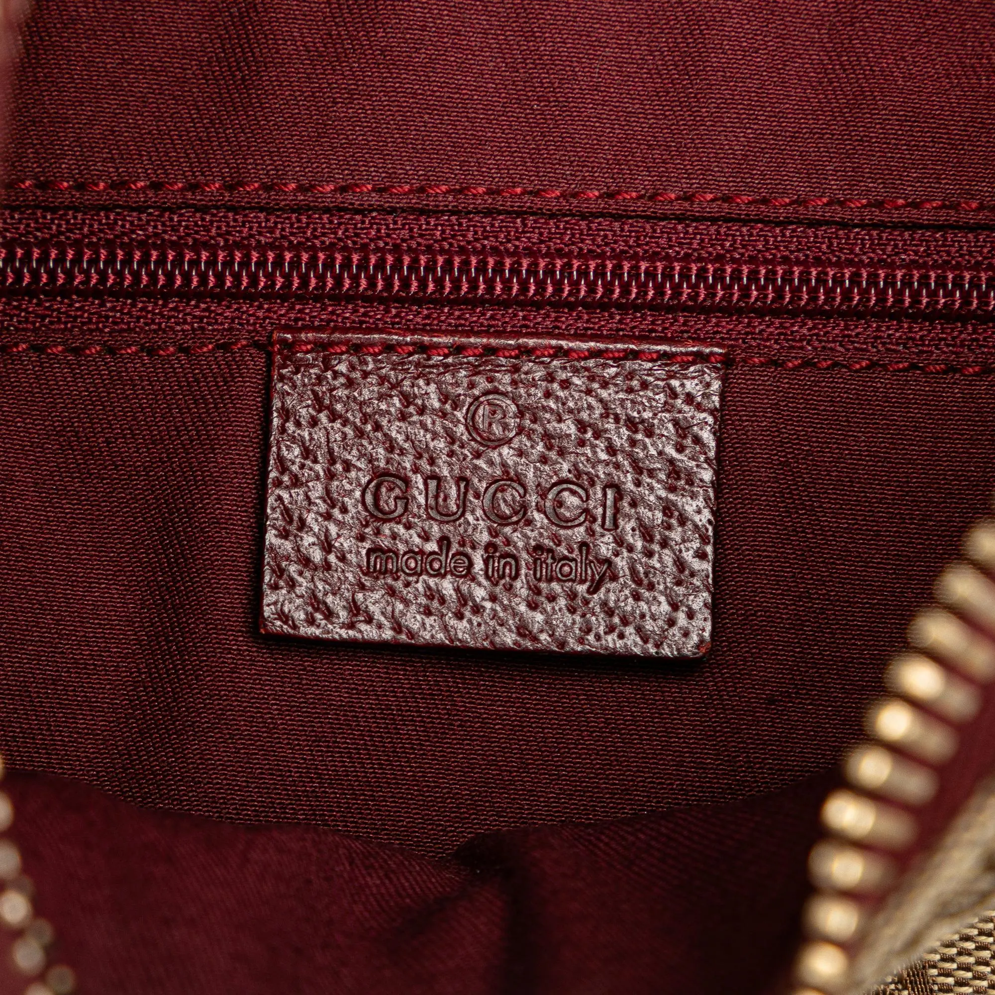 Gucci GG Canvas Shoulder Bag (SHG-hpso8j)