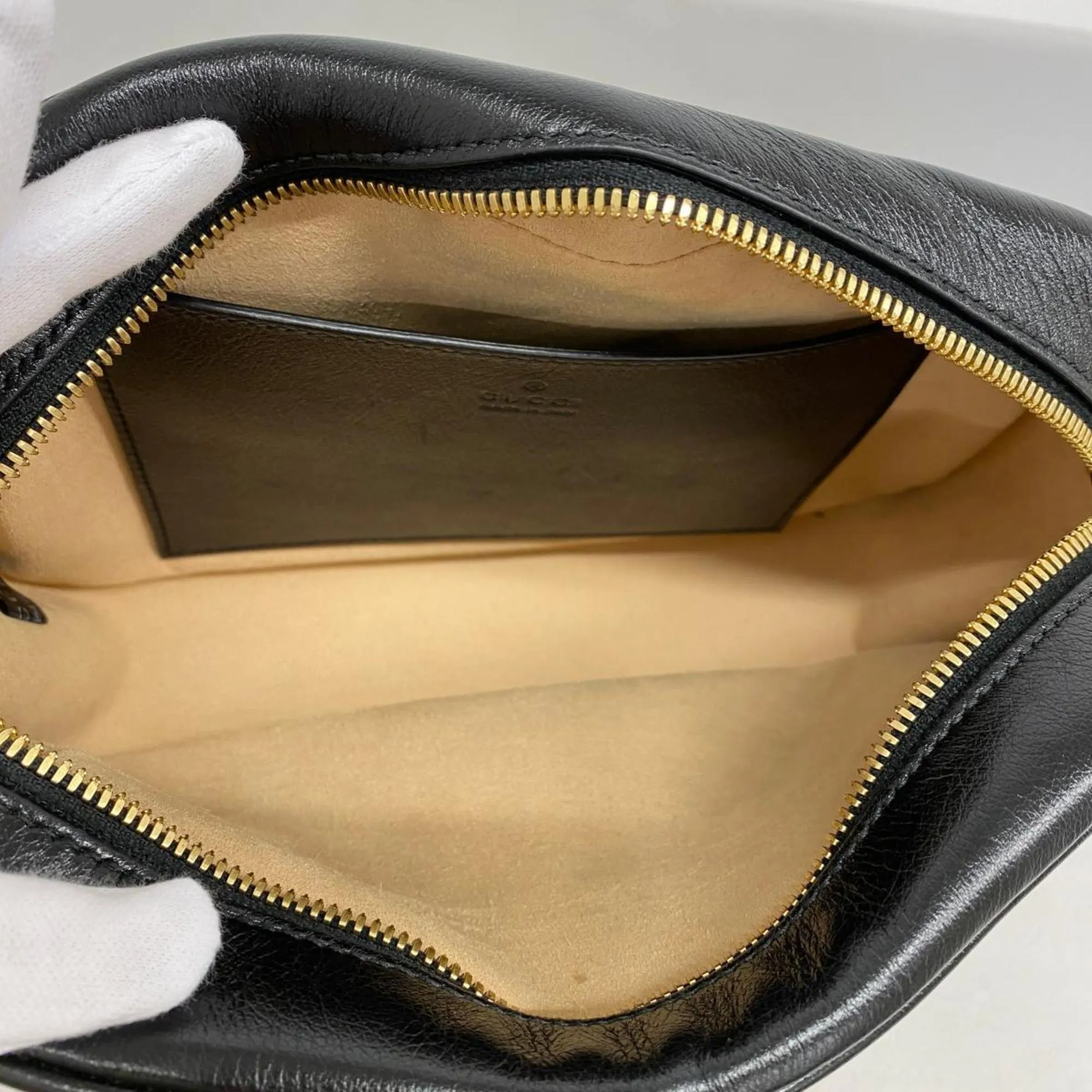 Gucci Gg Marmont  Canvas Shoulder Bag ()