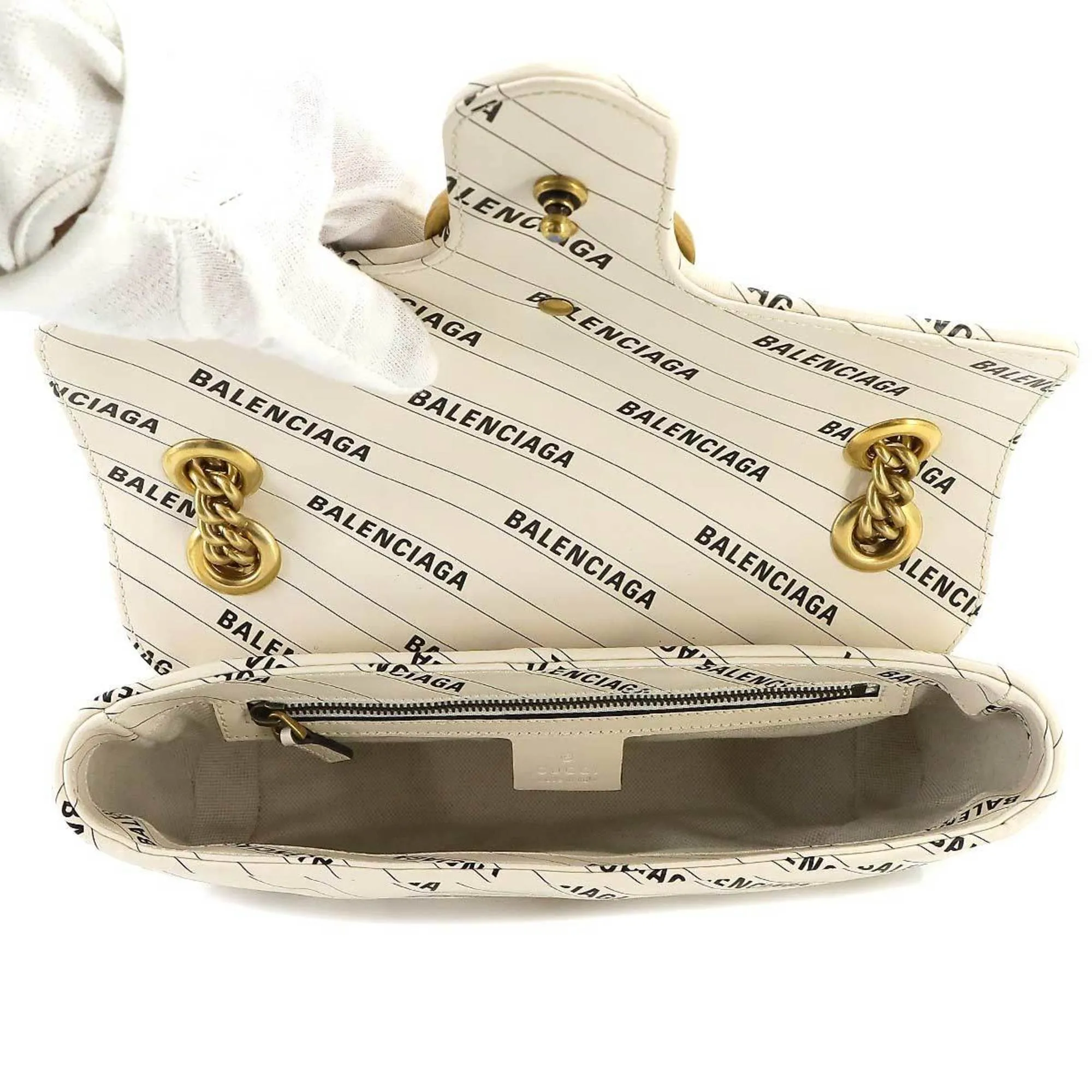 Gucci Gg Marmont  Leather Shoulder Bag ()