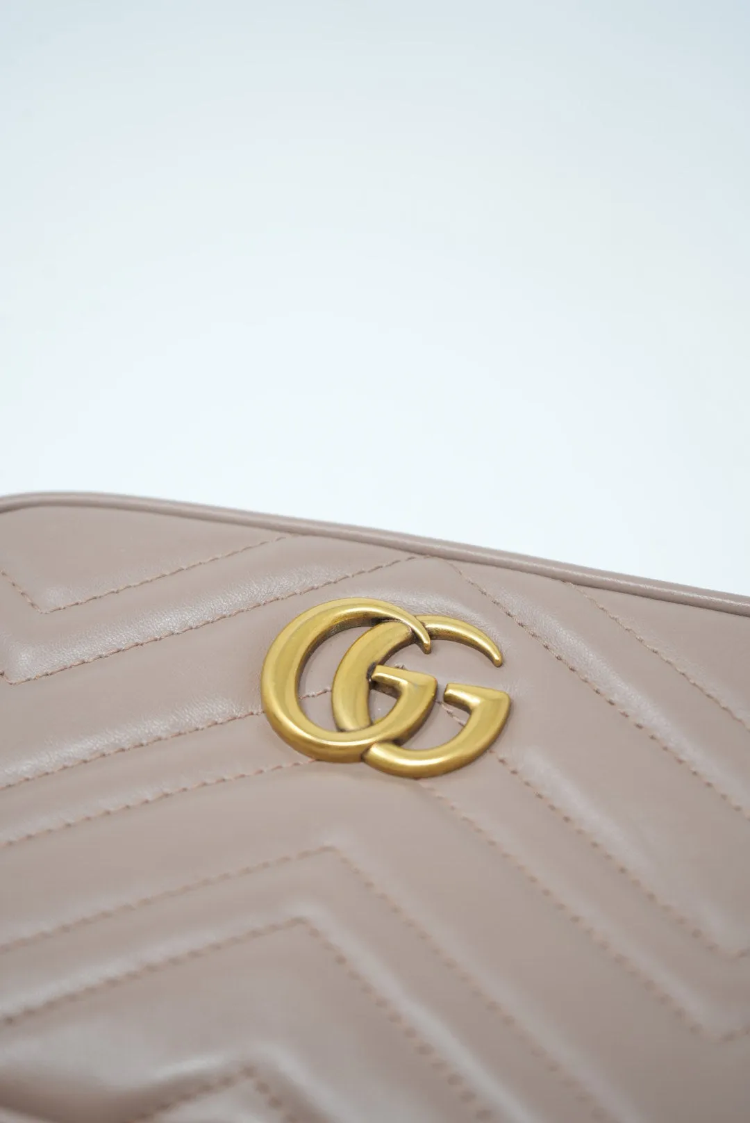 Gucci GG Marmont Mini Camera Shoulder Bag Beige