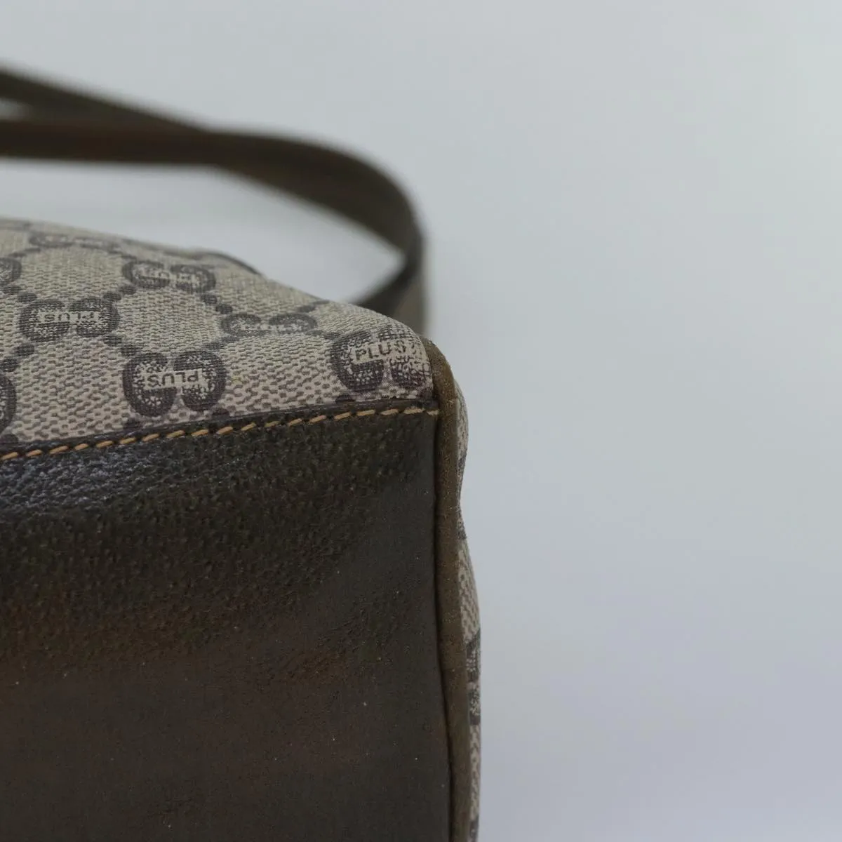 GUCCI GG Plus Supreme Shoulder Bag PVC Leather Beige  ep4541