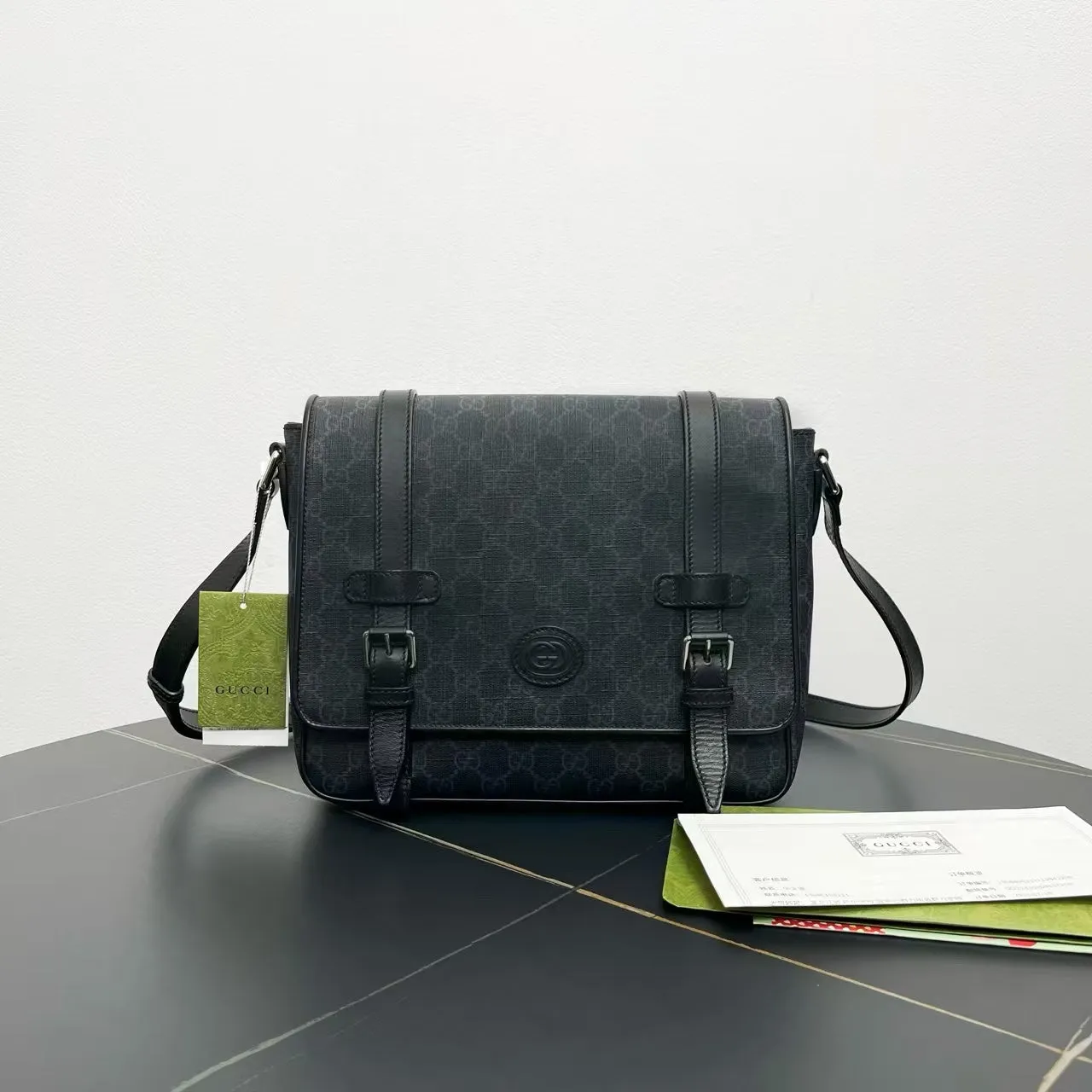 Gucci GG Supreme Black Messenger Shoulder Bag