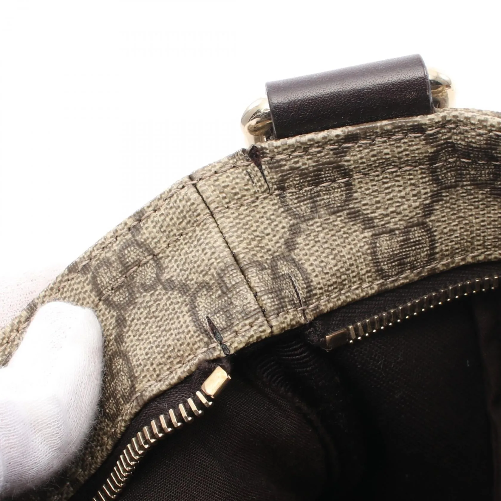 Gucci GG Supreme Shoulder Bag Canvas Shoulder Bag