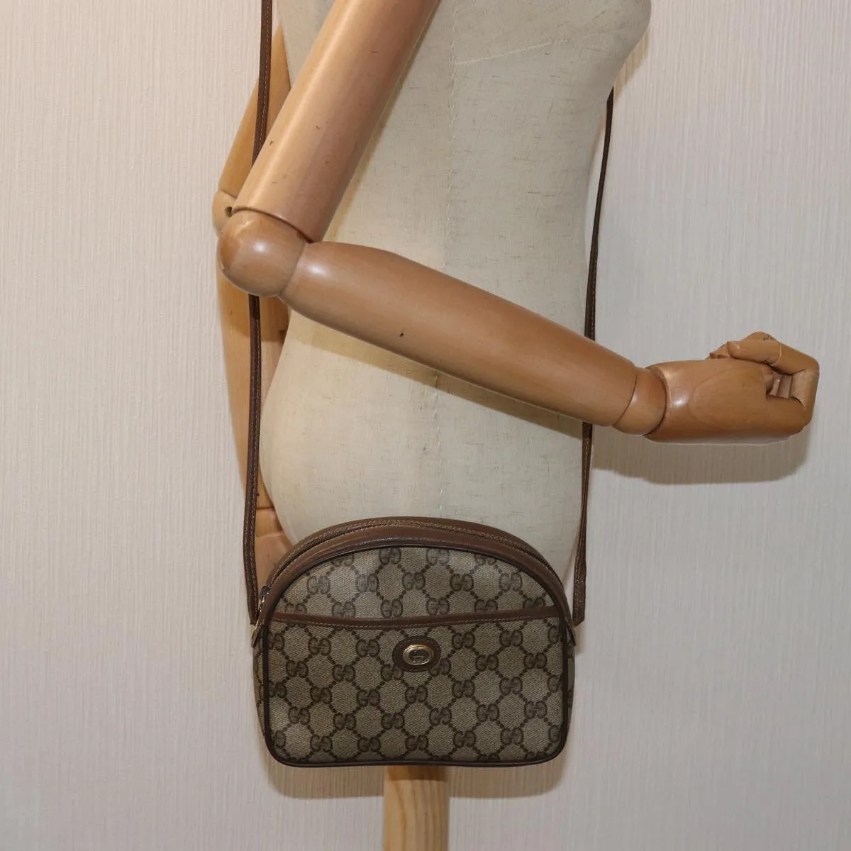 GUCCI GG Supreme Shoulder Bag PVC Beige 116 02 607  12594