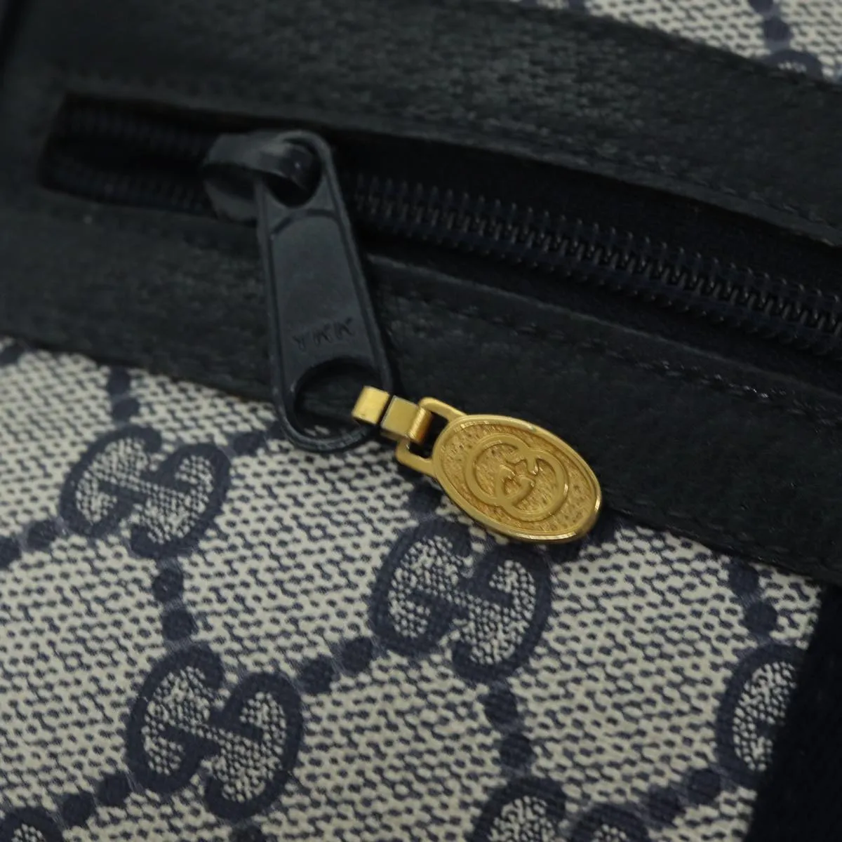GUCCI GG Supreme Shoulder Bag PVC Leather Navy 98 02 004  80807