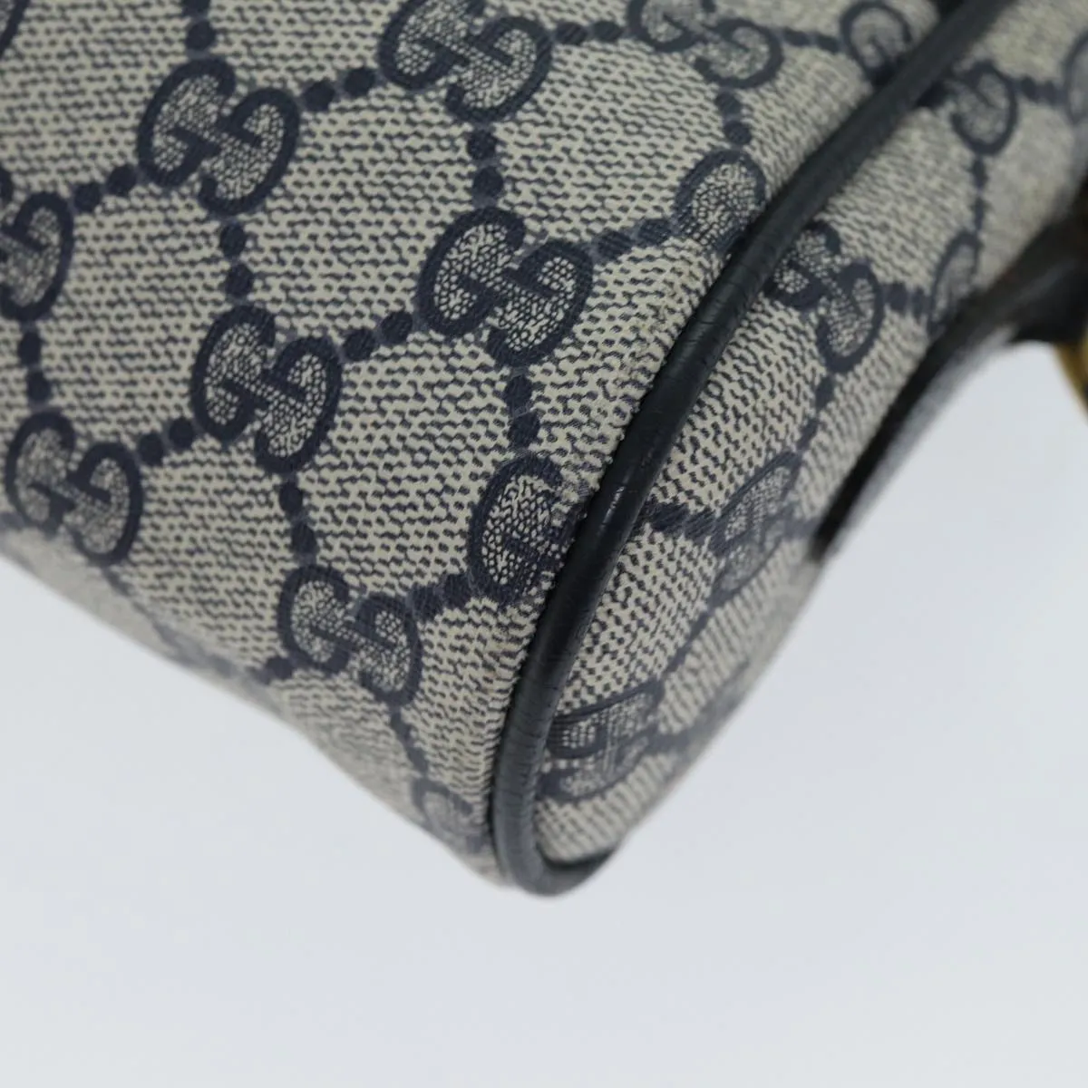 GUCCI GG Supreme Shoulder Bag PVC Leather Navy 98 02 004  80807