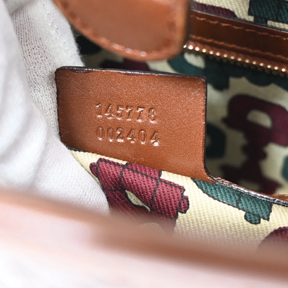 Gucci Guccissima  Leather Shoulder Bag ()
