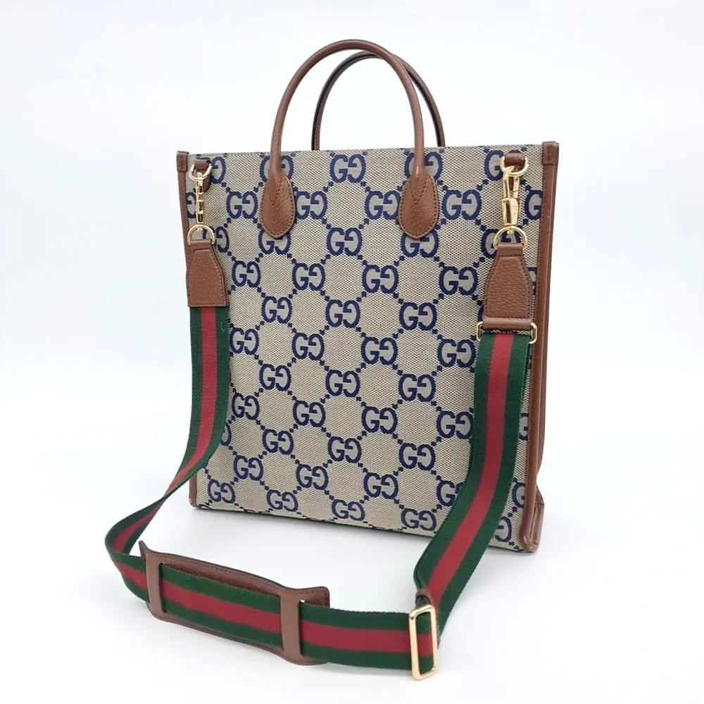 Gucci Interlocking G Medium Tote and Shoulder Bag (674155) (10070649)