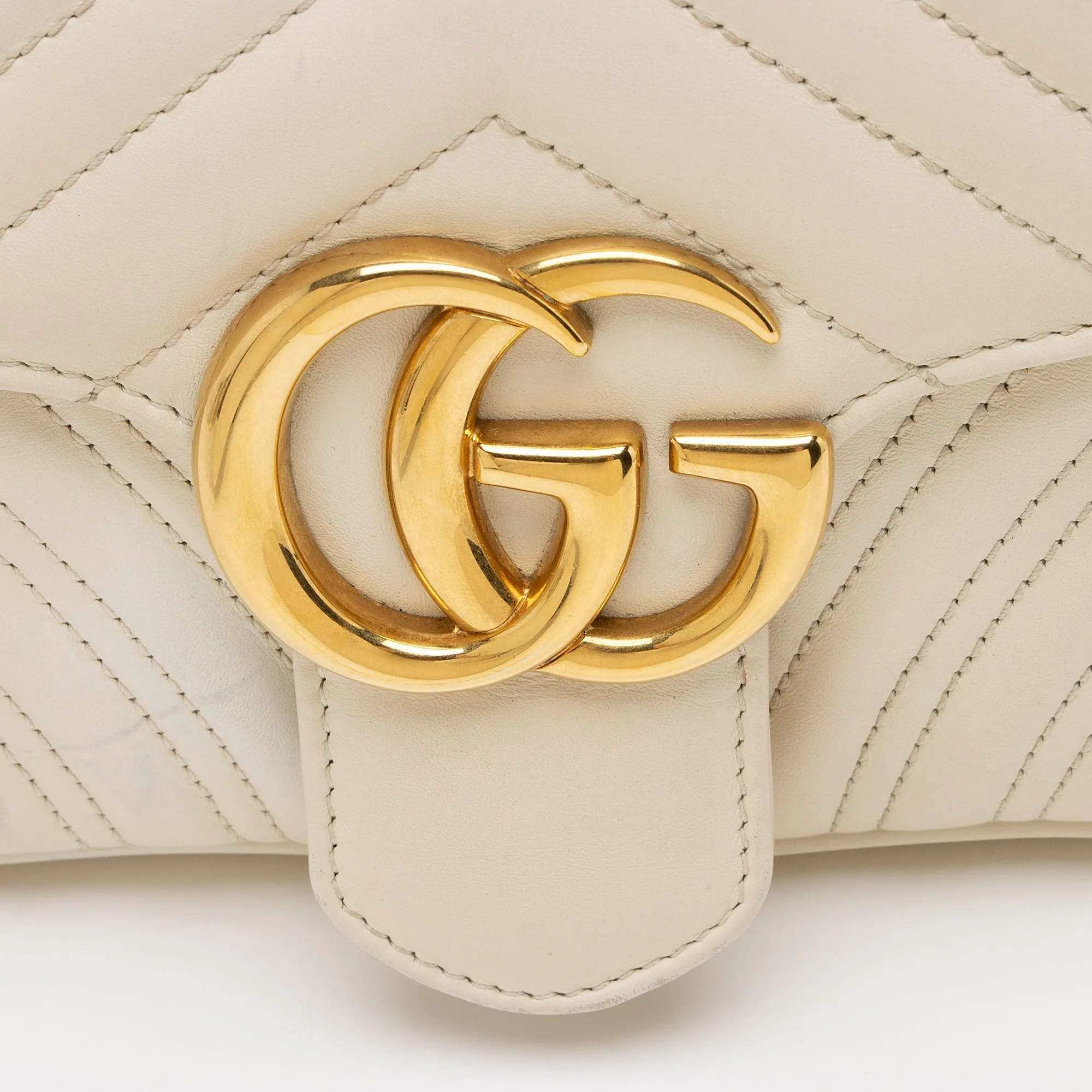 Gucci Matelasse Leather GG Marmont Small Flap Shoulder Bag (SHF-gduwv8)