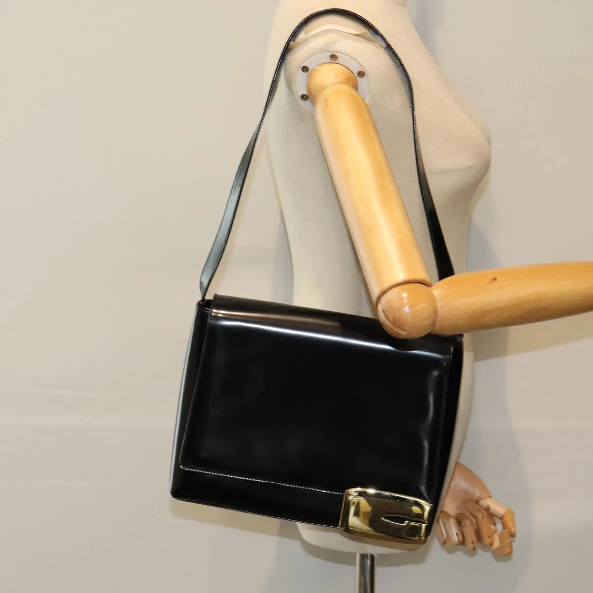 GUCCI Shoulder Bag Enamel Black 001 3444 1812  13332