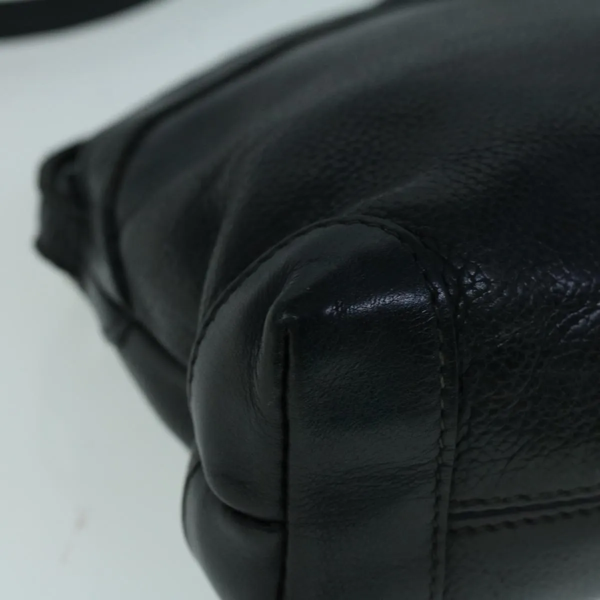GUCCI Shoulder Bag Leather Black  ar10481