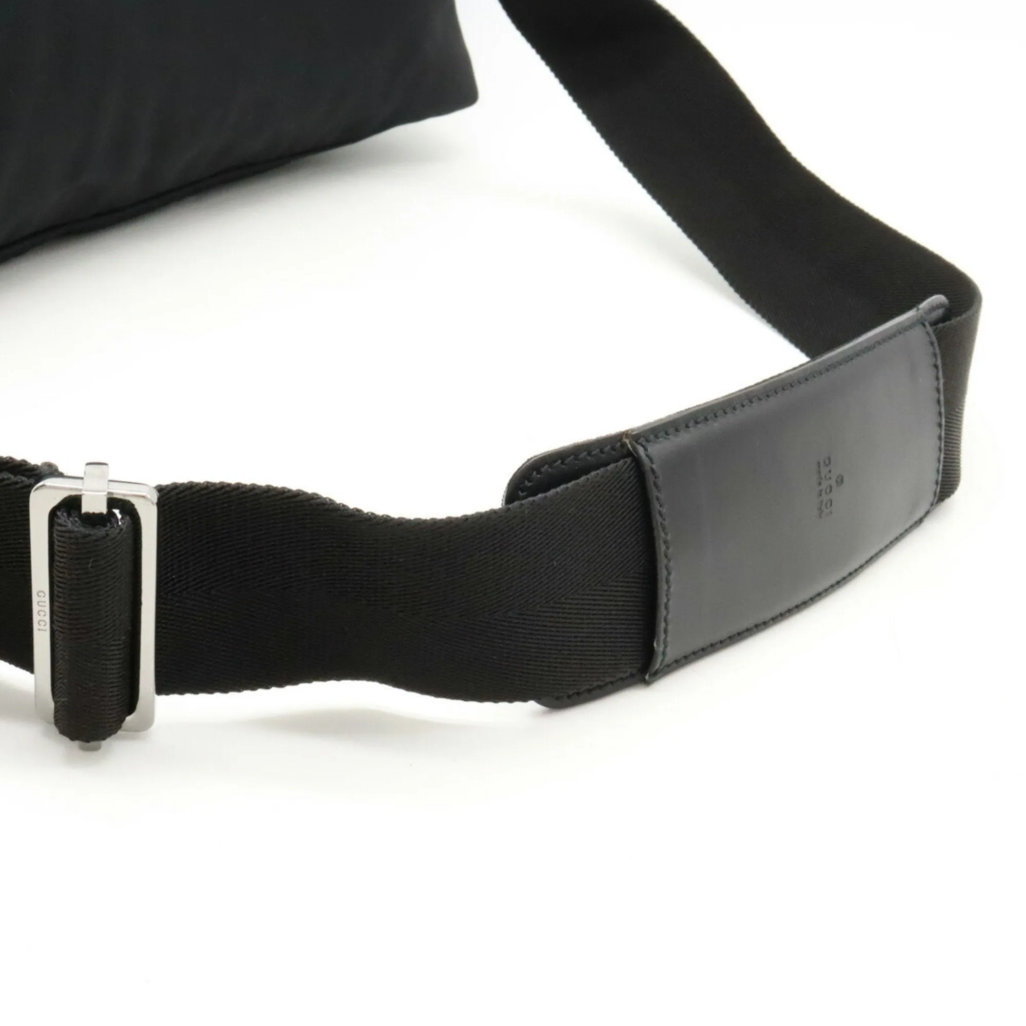 Gucci  Synthetic Shoulder Bag ()