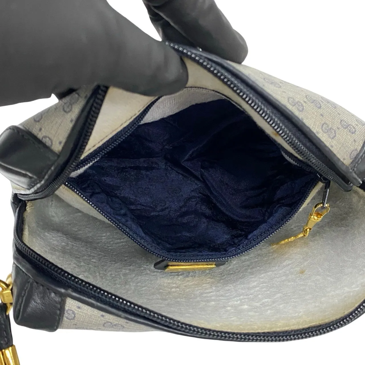 Gucci Vintage Micro GG Leather Shoulder Bag