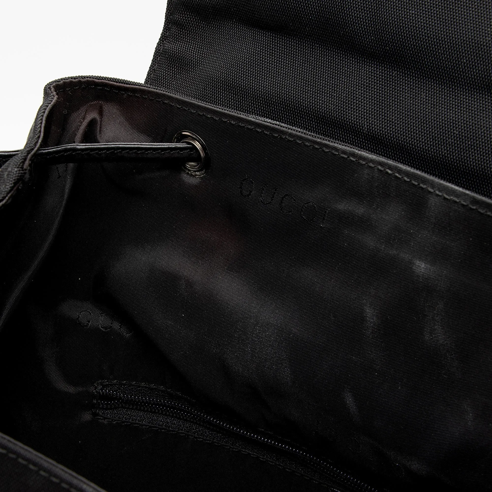 Gucci Vintage Nylon Backpack (SHF-B0jNII)