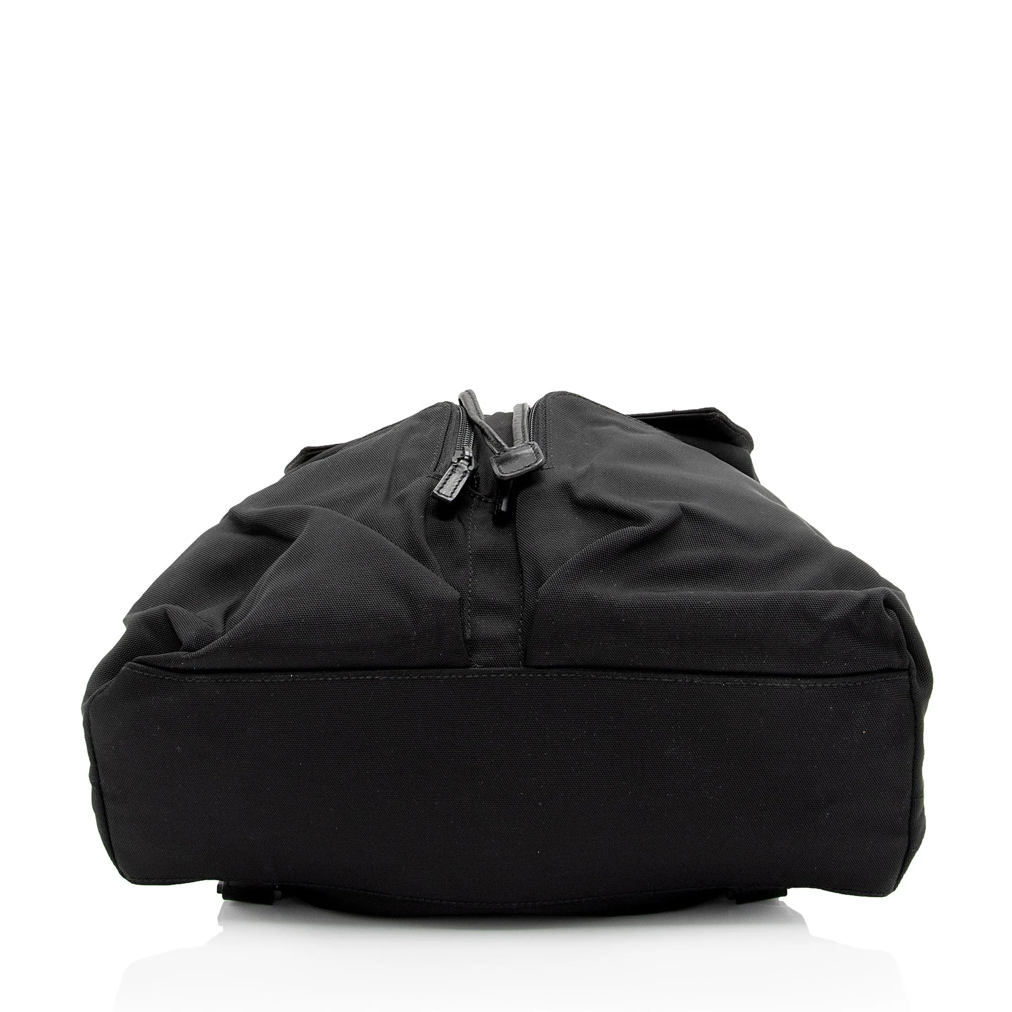 Gucci Vintage Nylon Backpack (SHF-B0jNII)