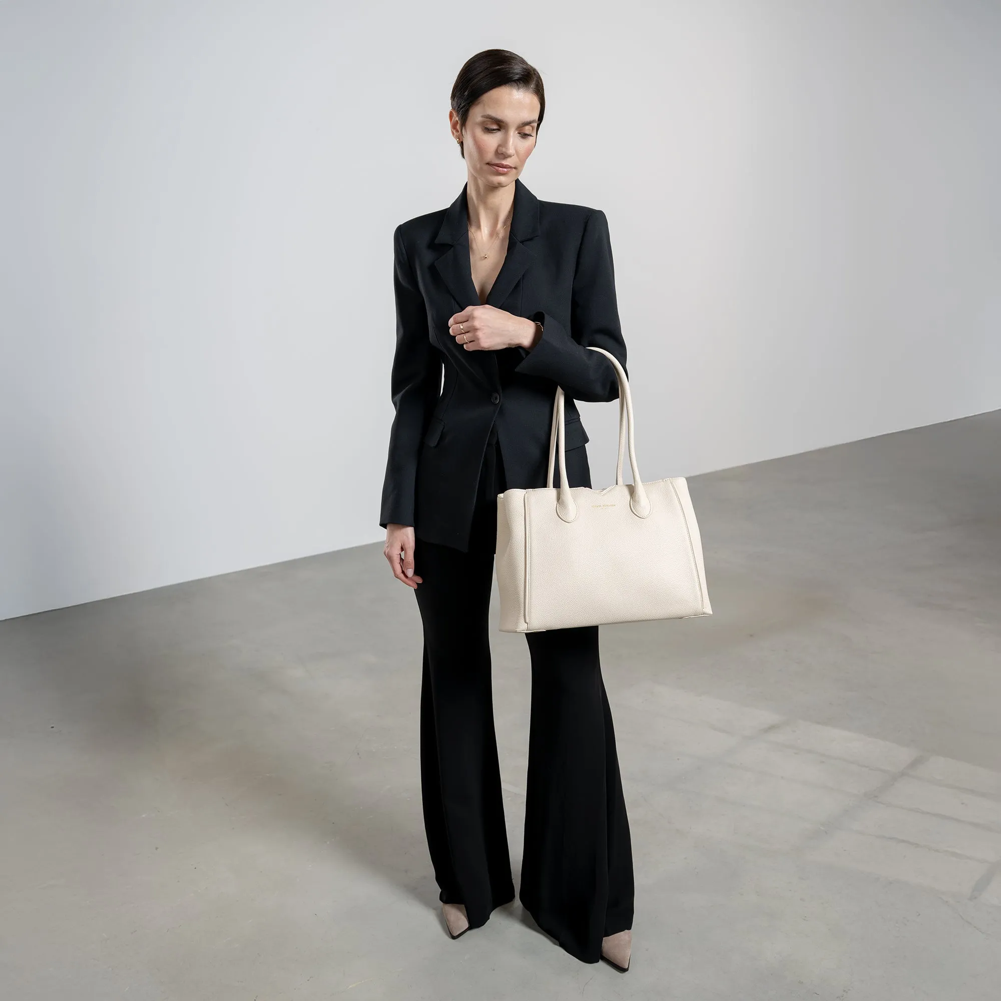 Honor Cloe cream calfskin leather handbag