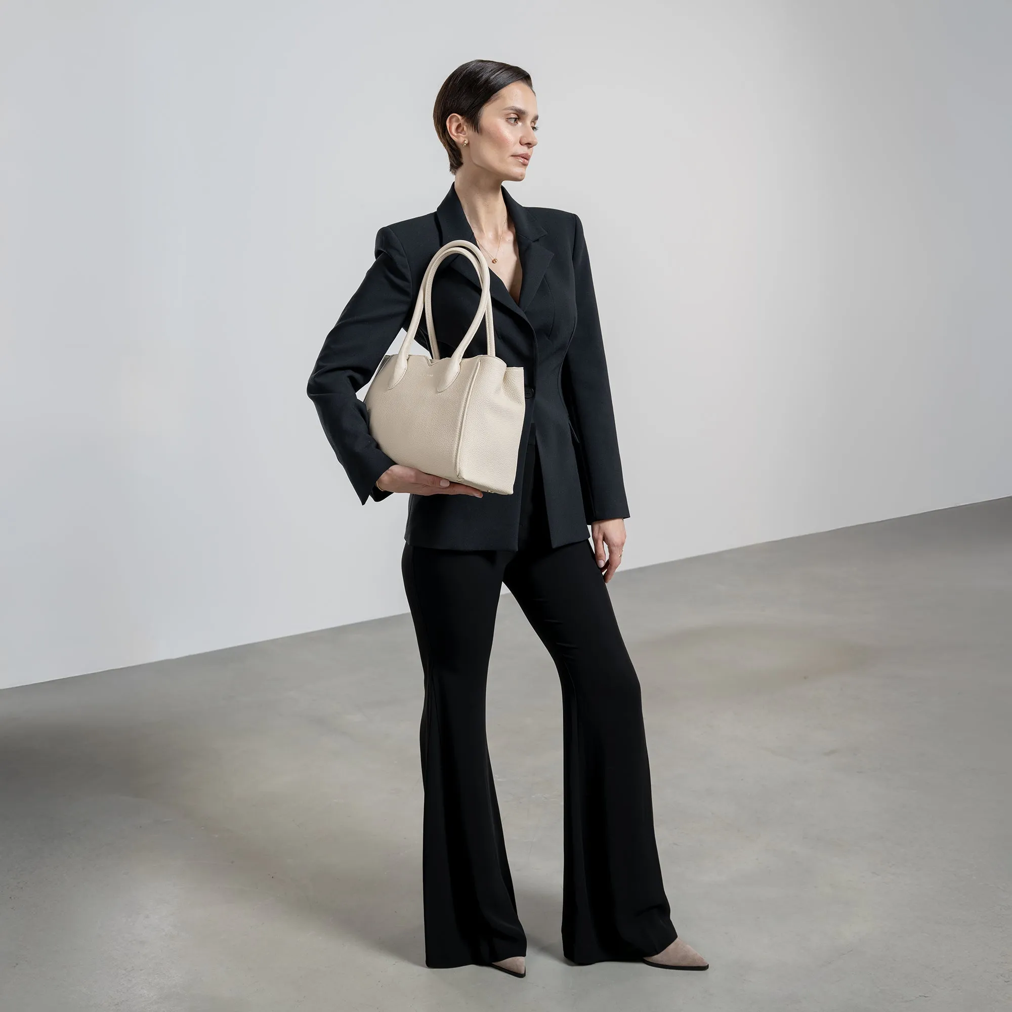 Honor Cloe Midi cream calfskin leather handbag
