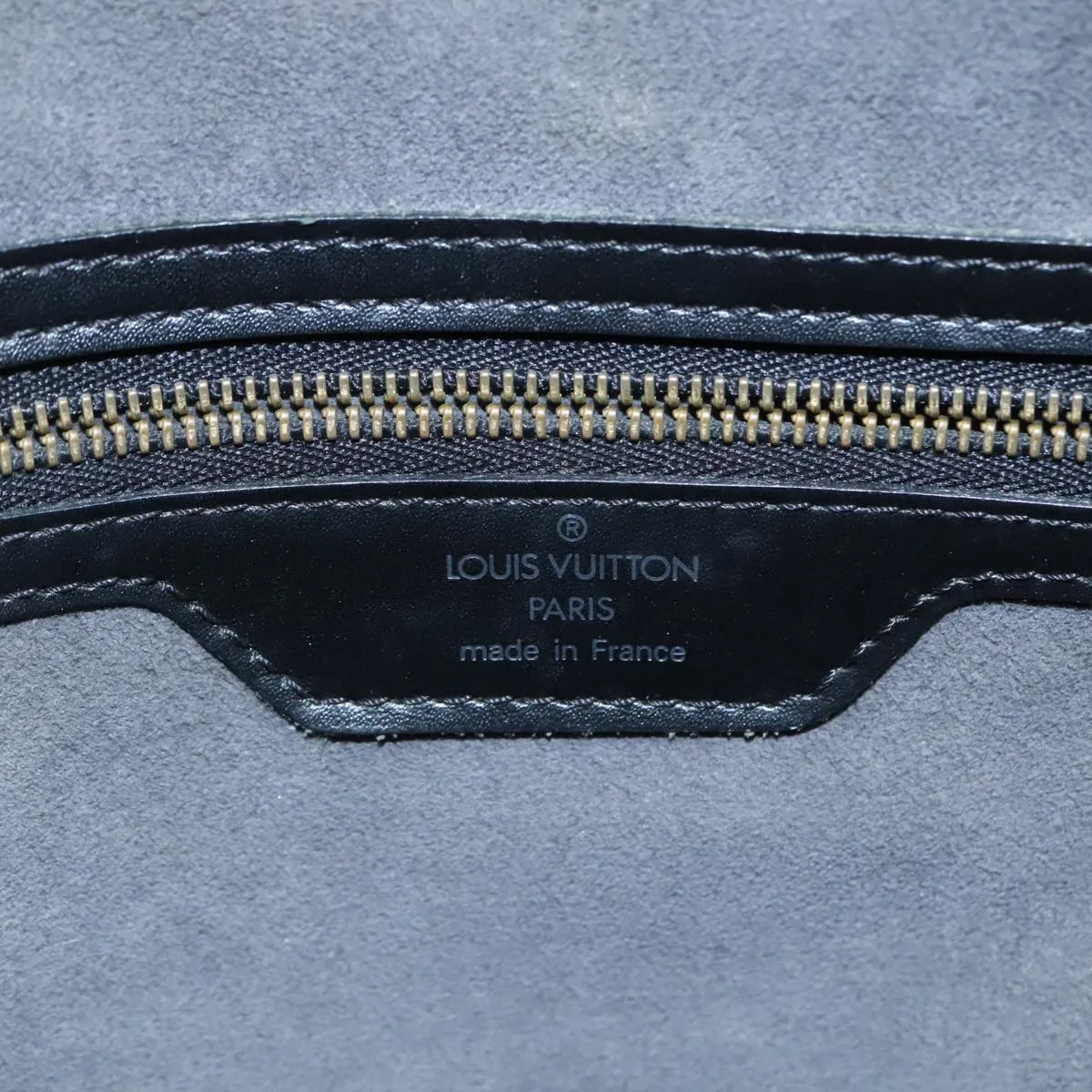 Leather Shoulder Bag with Classic Design