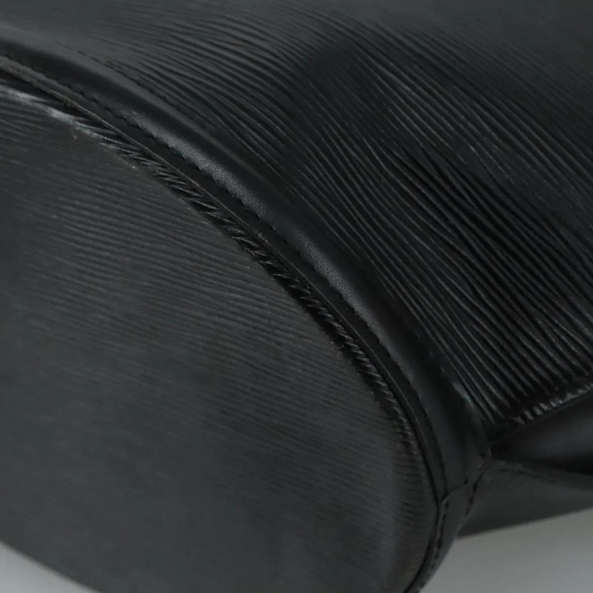 Leather Shoulder Bag with Classic Design