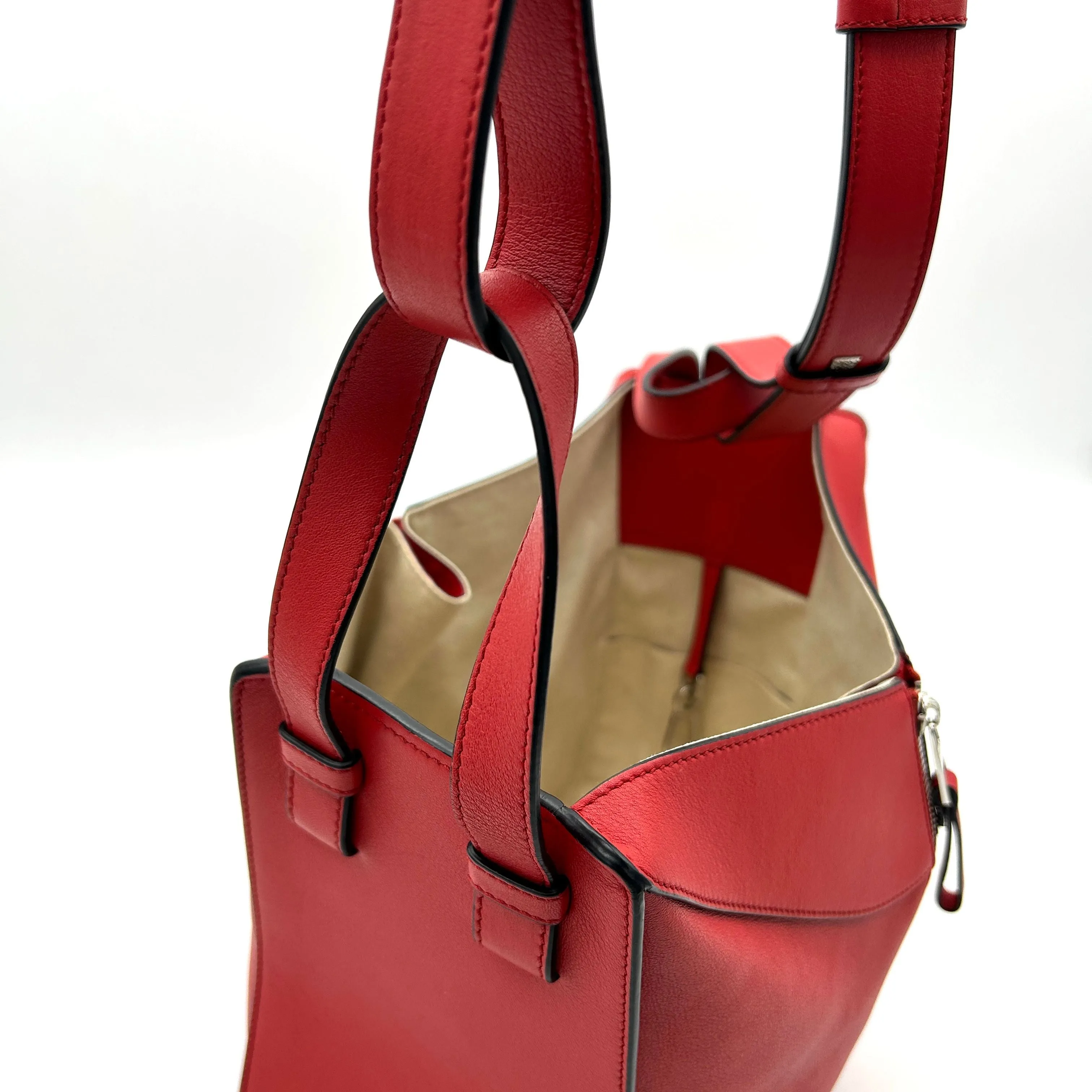Loewe Signature Hammock Medium - Red Shoulder Bags, Handbags  LA38775