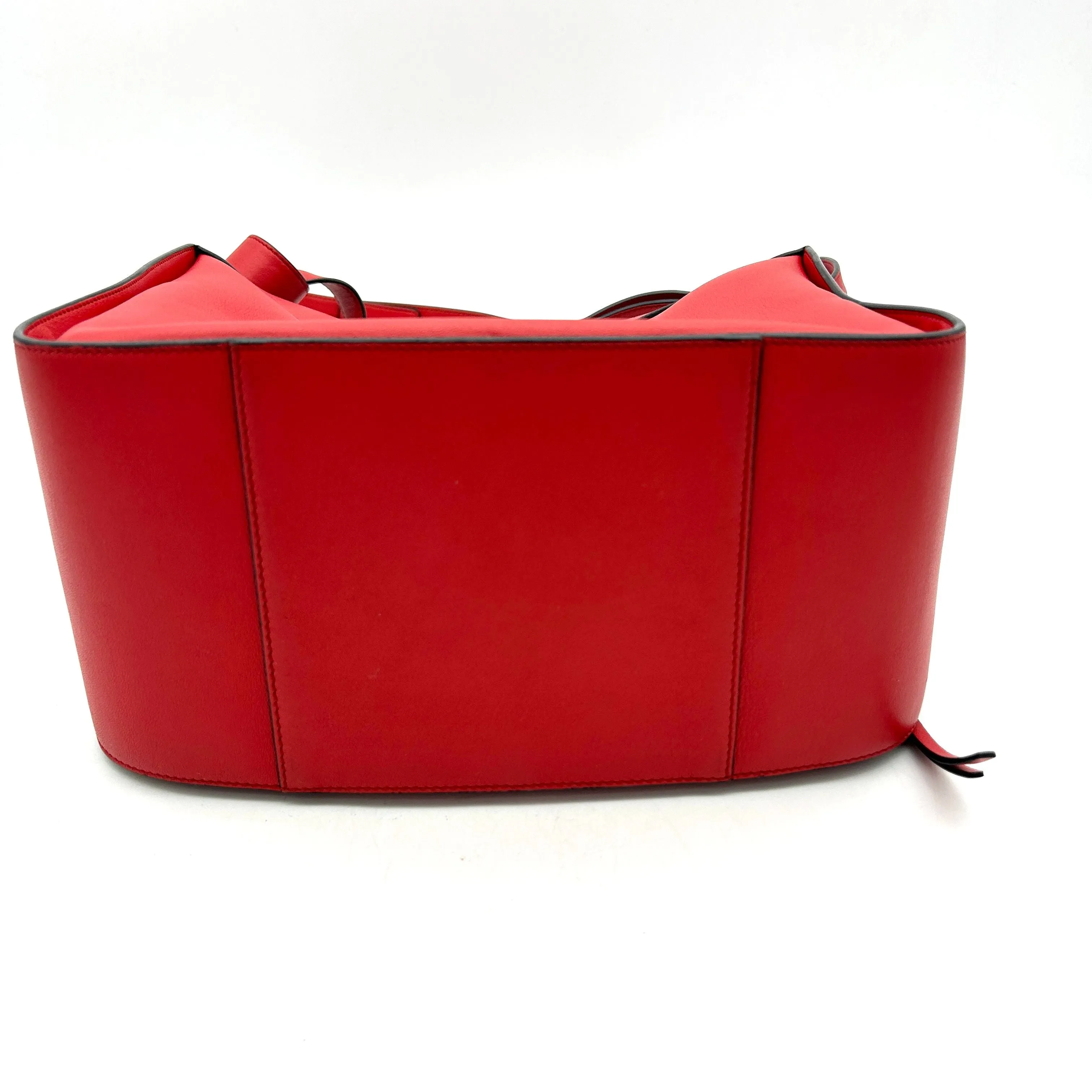 Loewe Signature Hammock Medium - Red Shoulder Bags, Handbags  LA38775