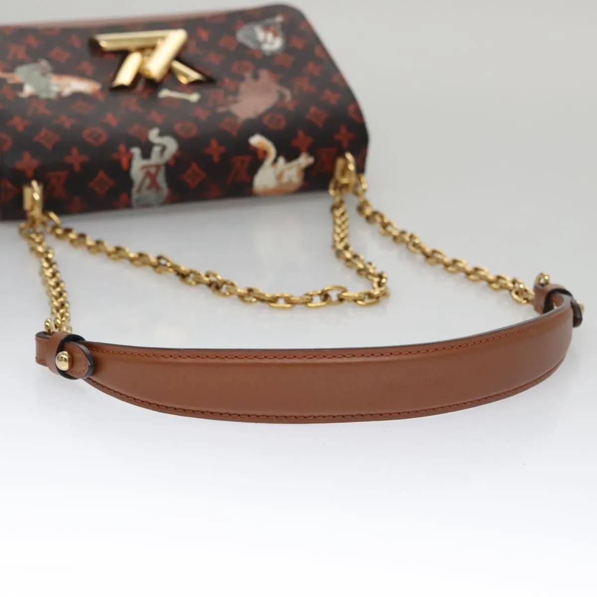 LOUIS VUITTON Catgram Sack Twist MM Shoulder Bag Marron M44408 LV 104424SA
