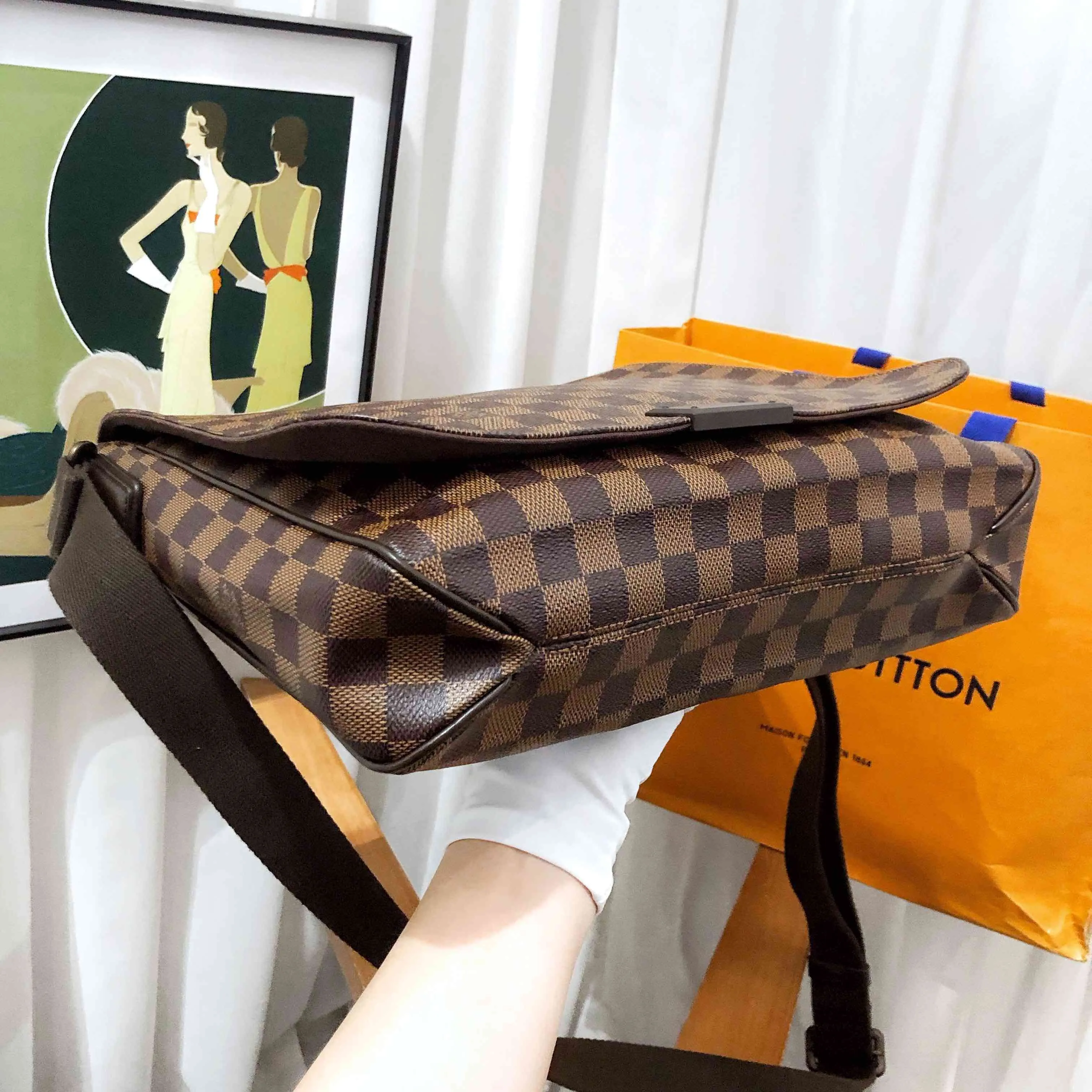 Louis Vuitton Damier Ebene Broadway Messenger Brown Shoulder Bag