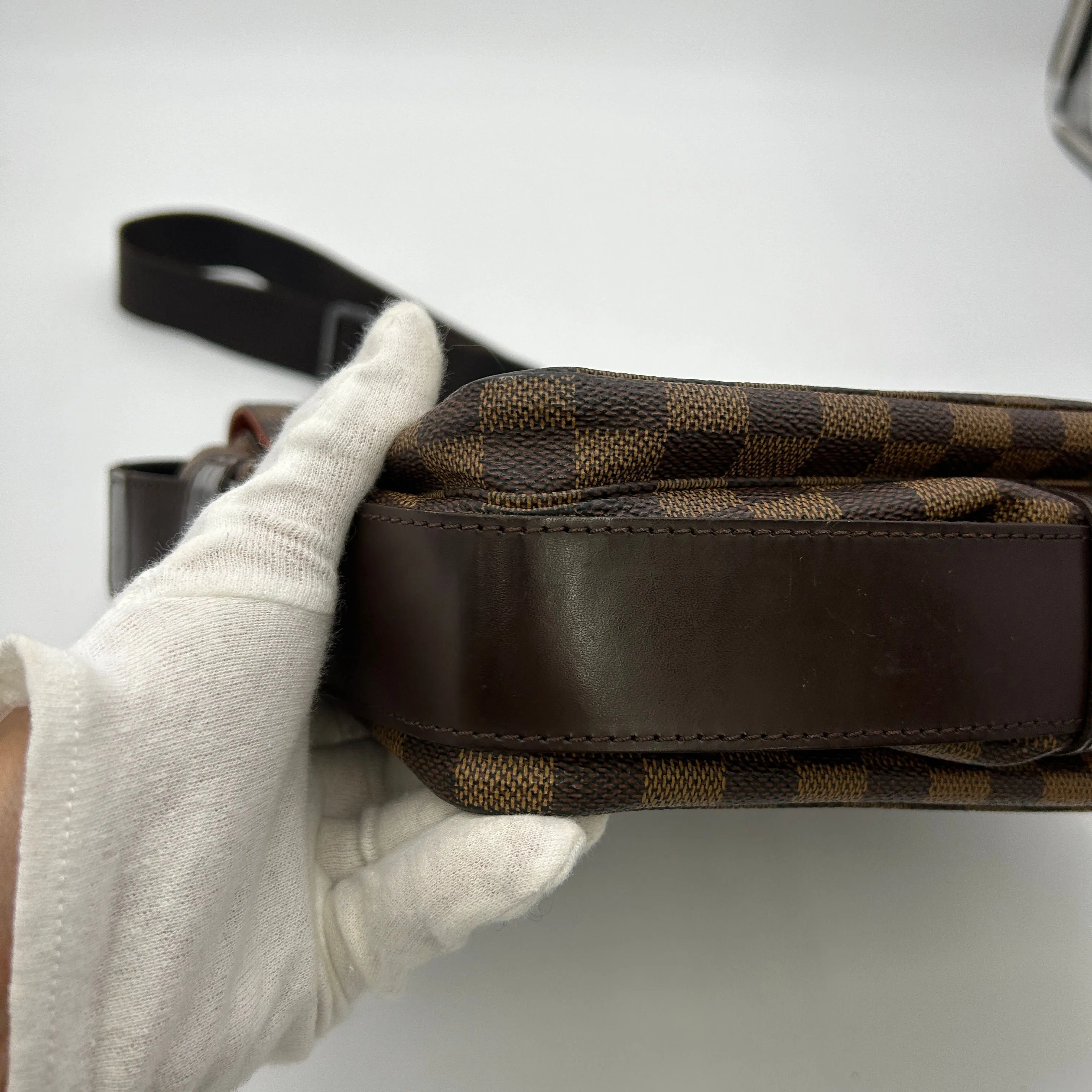 Louis Vuitton Damier Naviglio Shoulder Bag YVEAE955