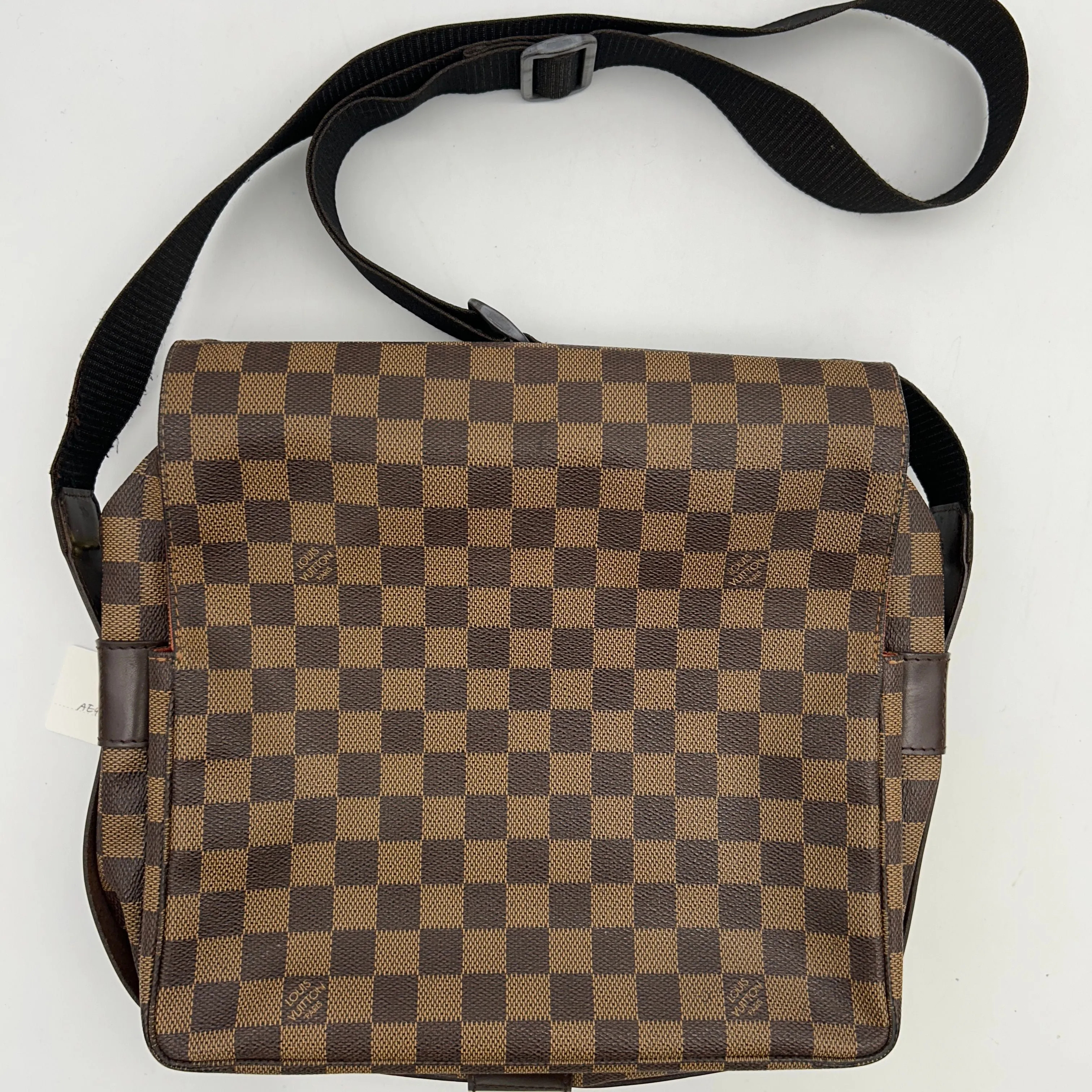 Louis Vuitton Damier Naviglio Shoulder Bag YVEAE955