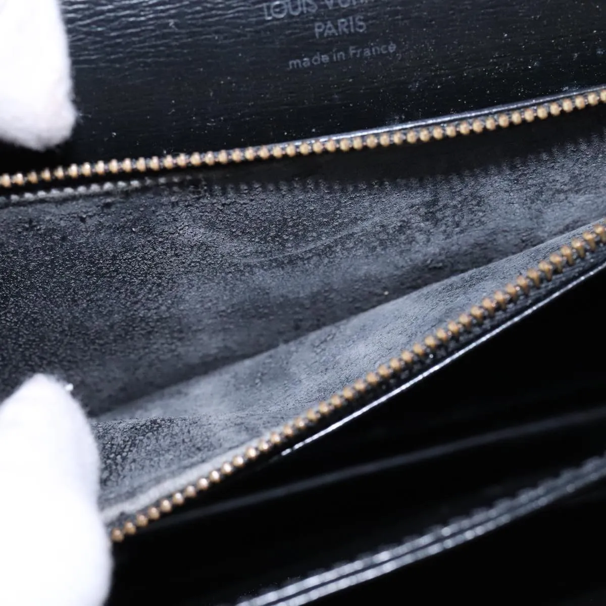 LOUIS VUITTON Epi Free Run Shoulder Bag Black M52402 LV 105895