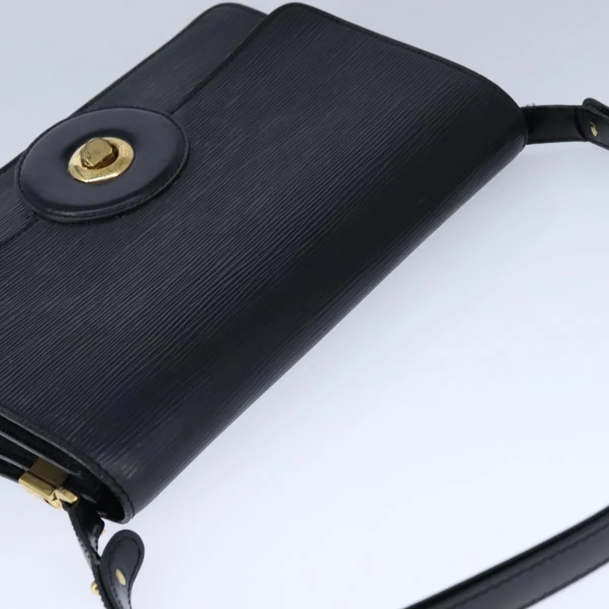 LOUIS VUITTON Epi Free Run Shoulder Bag Black M52402 LV 105895