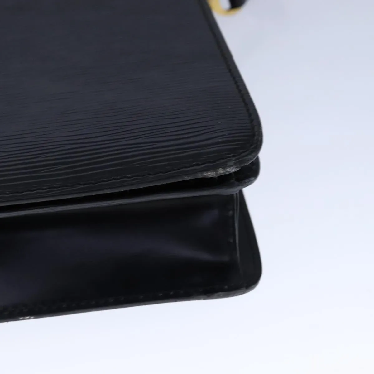 LOUIS VUITTON Epi Free Run Shoulder Bag Black M52402 LV 105895