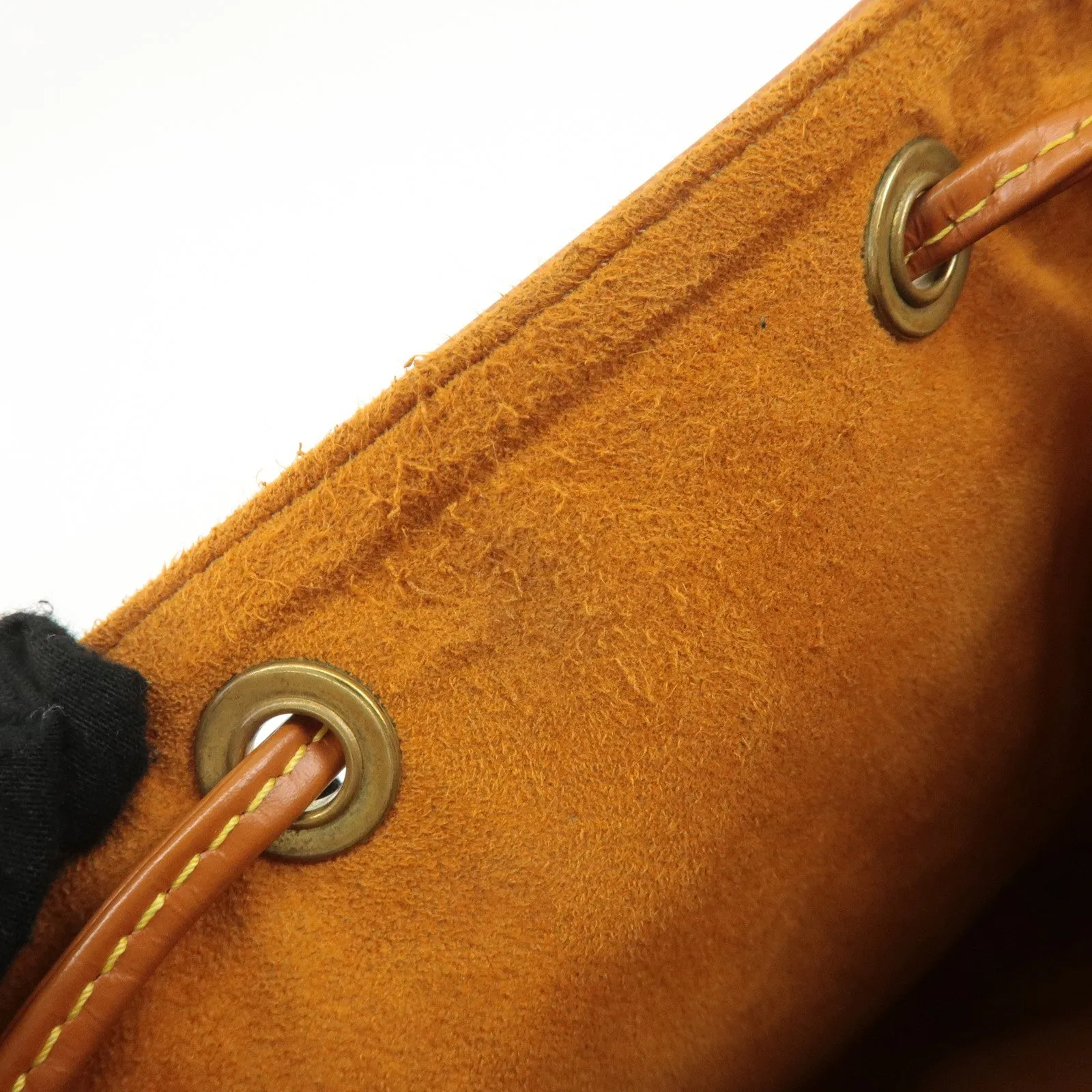Louis Vuitton Epi Leather Noe Shoulder Bag Zipang Gold M44008