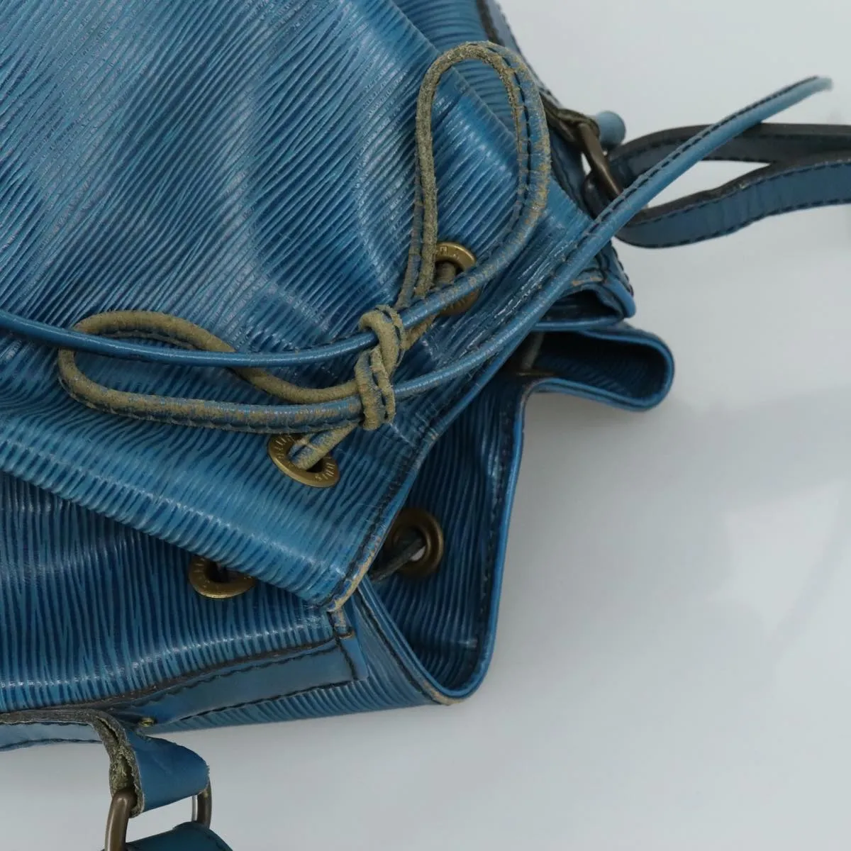LOUIS VUITTON Epi Petit Noe Shoulder Bag Blue M44105 LV 104365