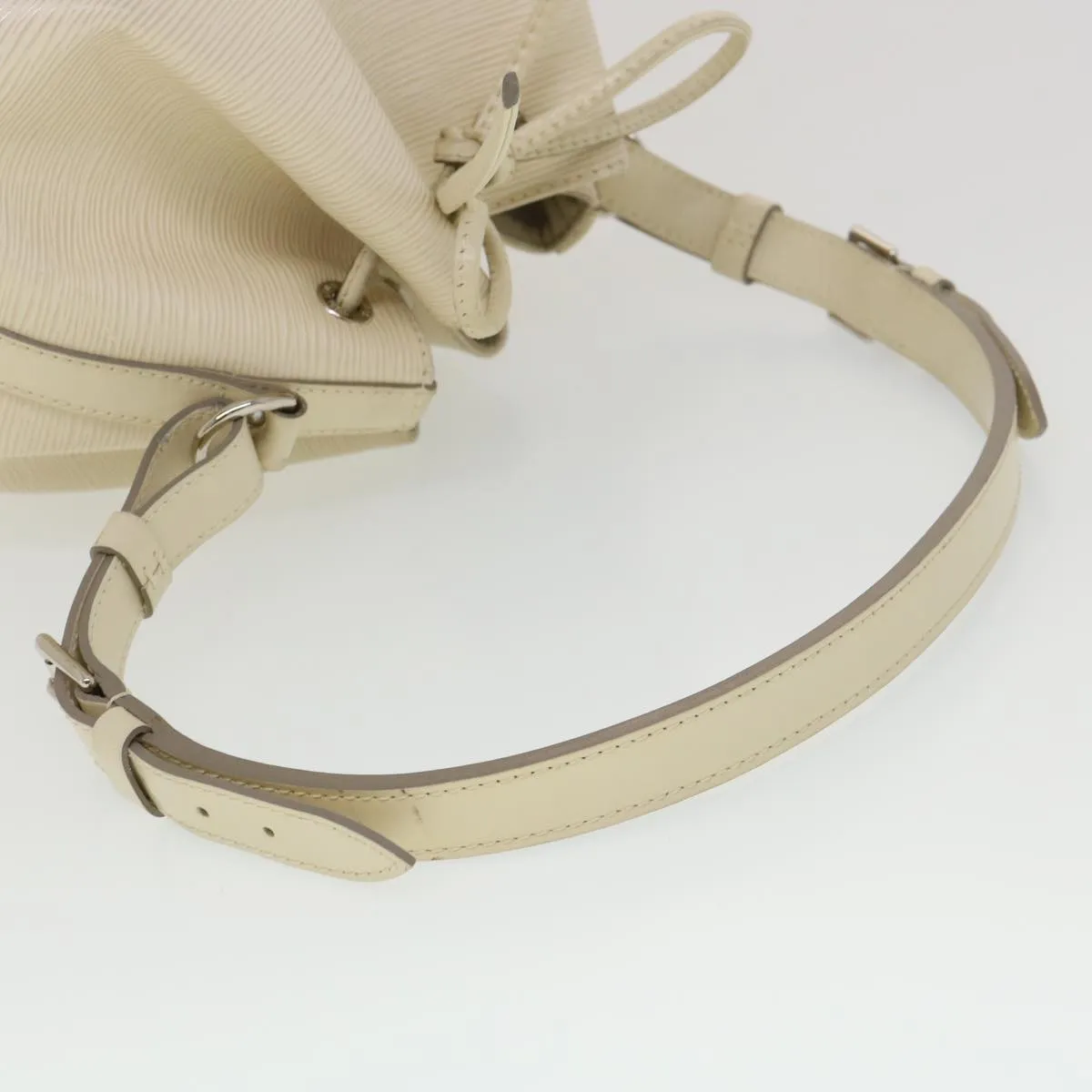 LOUIS VUITTON Epi Petit Noe Shoulder Bag White Yvoire M4084J LV 39066