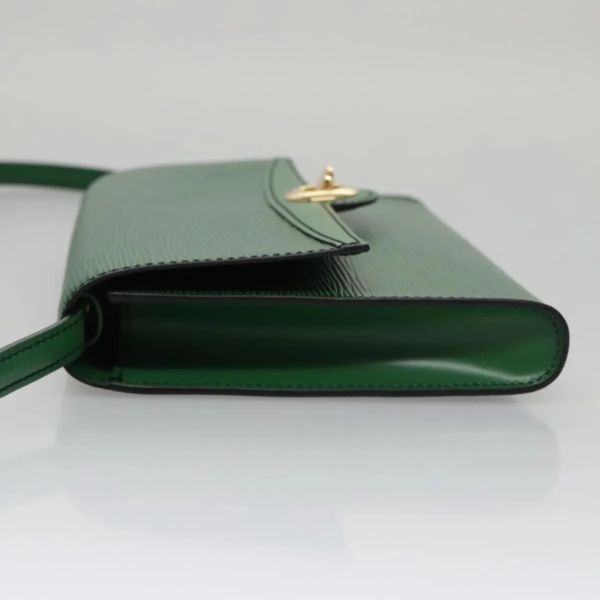 LOUIS VUITTON Epi Pochette Arche Shoulder Bag Green M52574 LV 104383