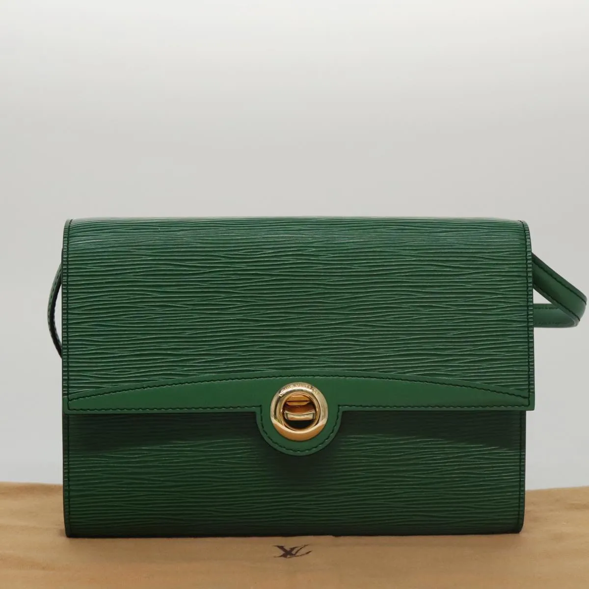 LOUIS VUITTON Epi Pochette Arche Shoulder Bag Green M52574 LV 104383