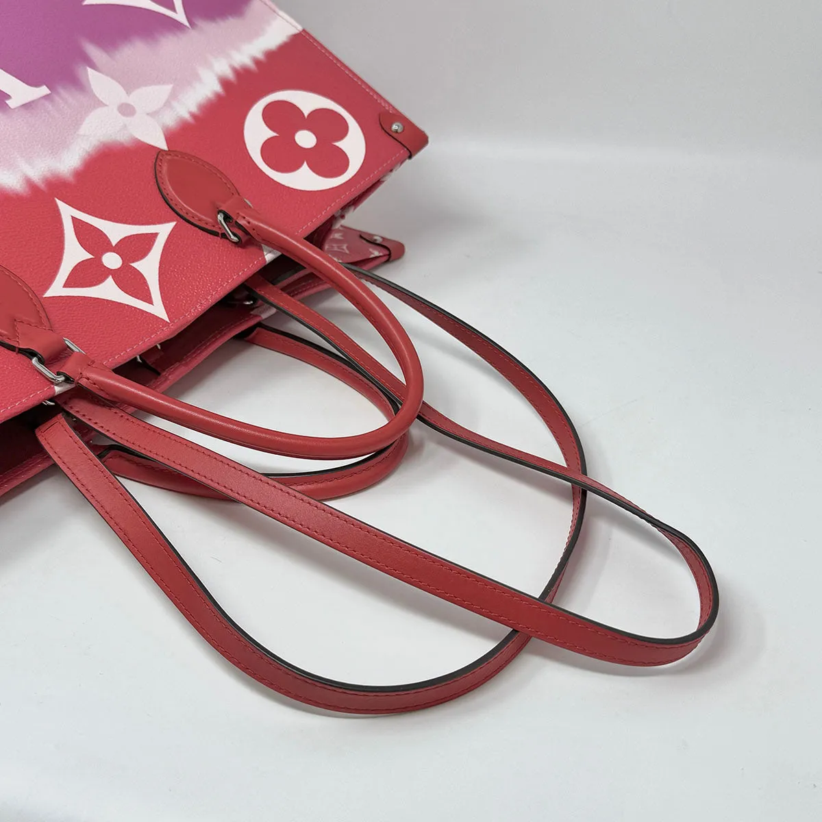 Louis Vuitton Escale OnTheGo GM Tote