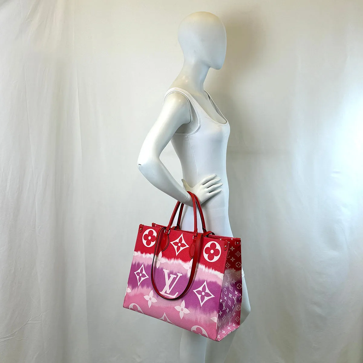 Louis Vuitton Escale OnTheGo GM Tote